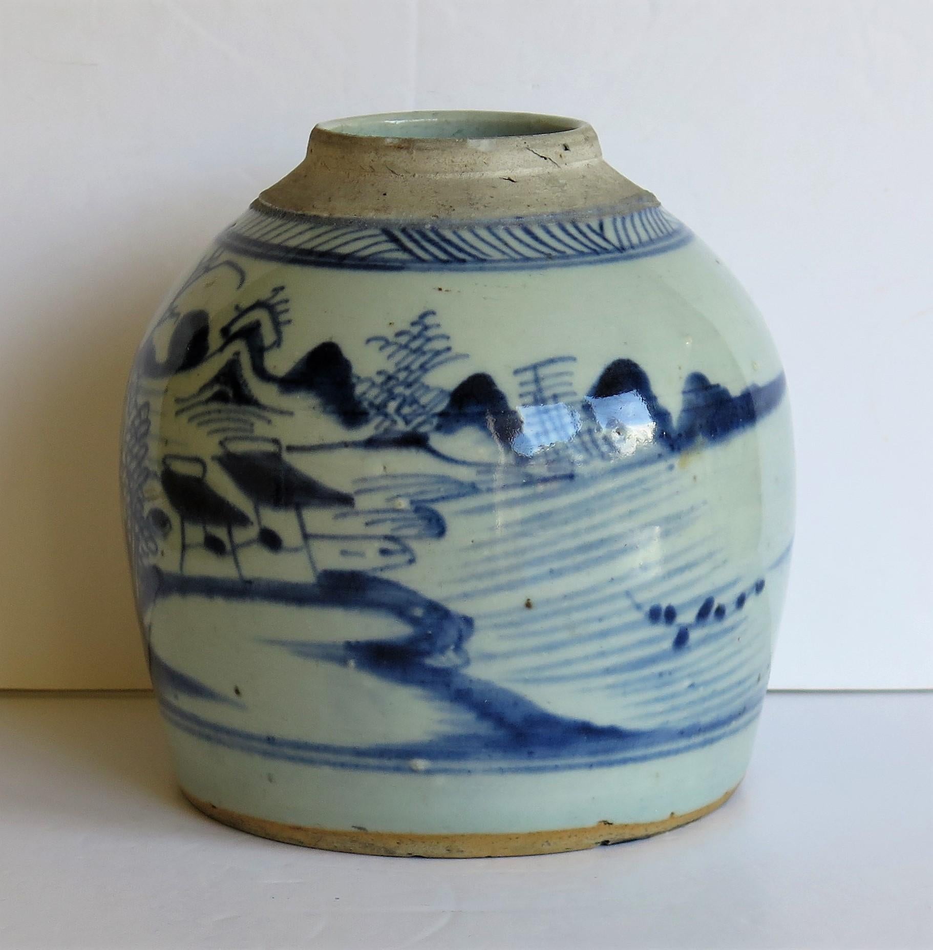Hand-Painted Chinese Export Blue and White Jar Porcelain Hand Painted, Qing 18th Century