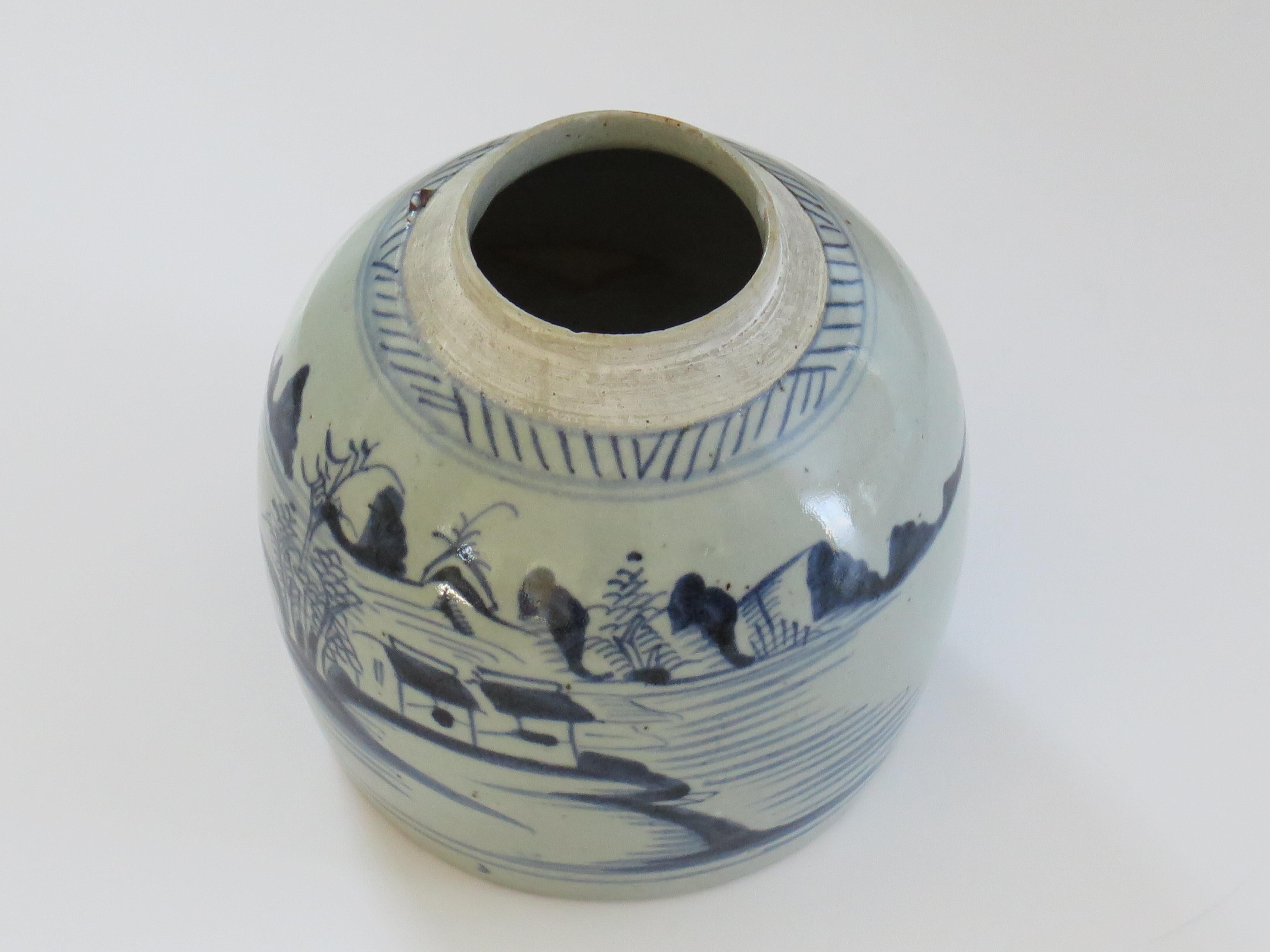 Chinese Export Blue and White Jar Porcelain Hand Painted, Qing 18th Century For Sale 4