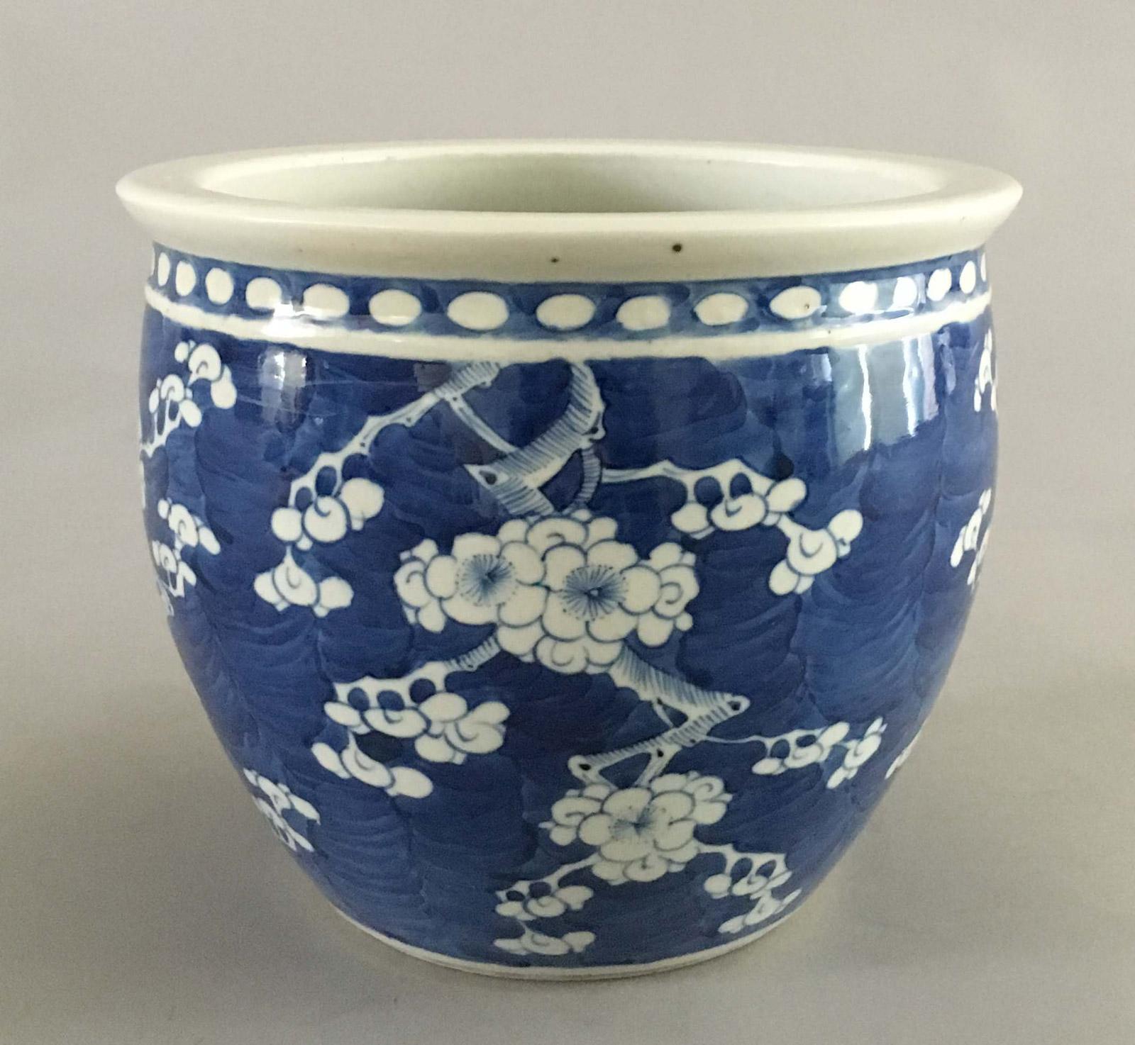 Painted Chinese Export Blue and White Jardiniere For Sale