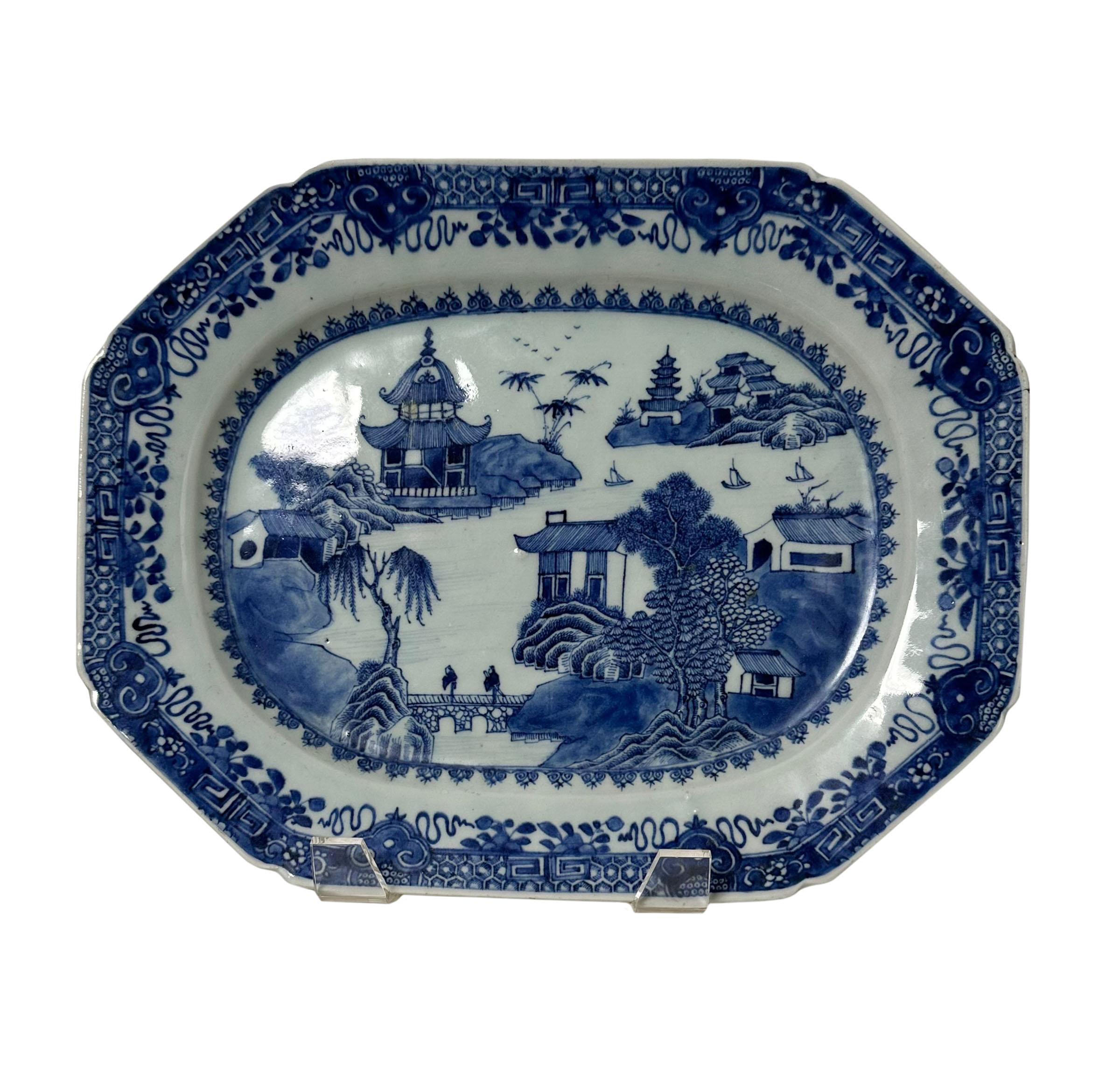 Blue and white 19th century Chinese export platter in very good condition for its age. 
