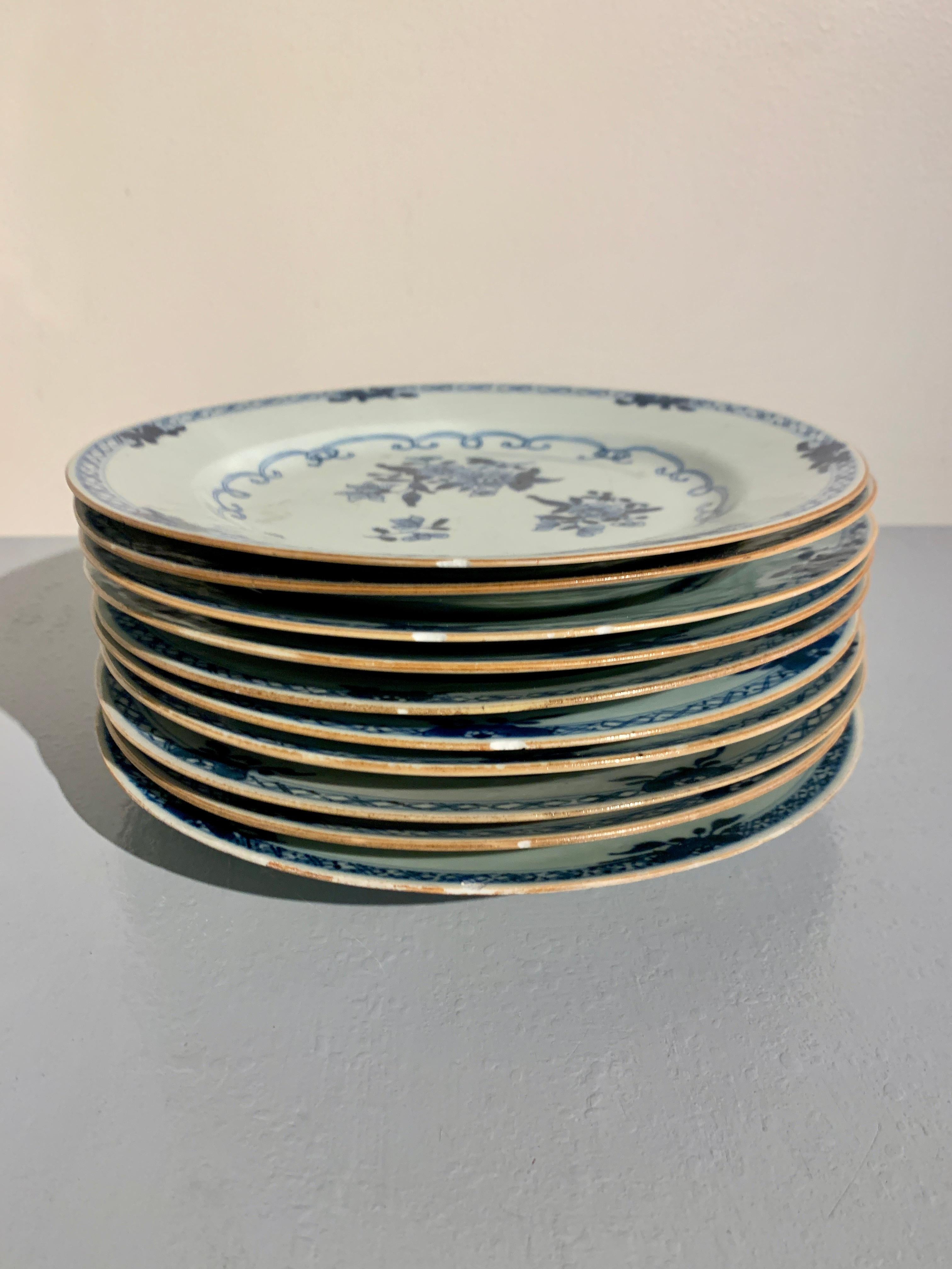 Chinese Export Blue and White Porcelain Plates, Set of 10, 18th Century, China For Sale 3