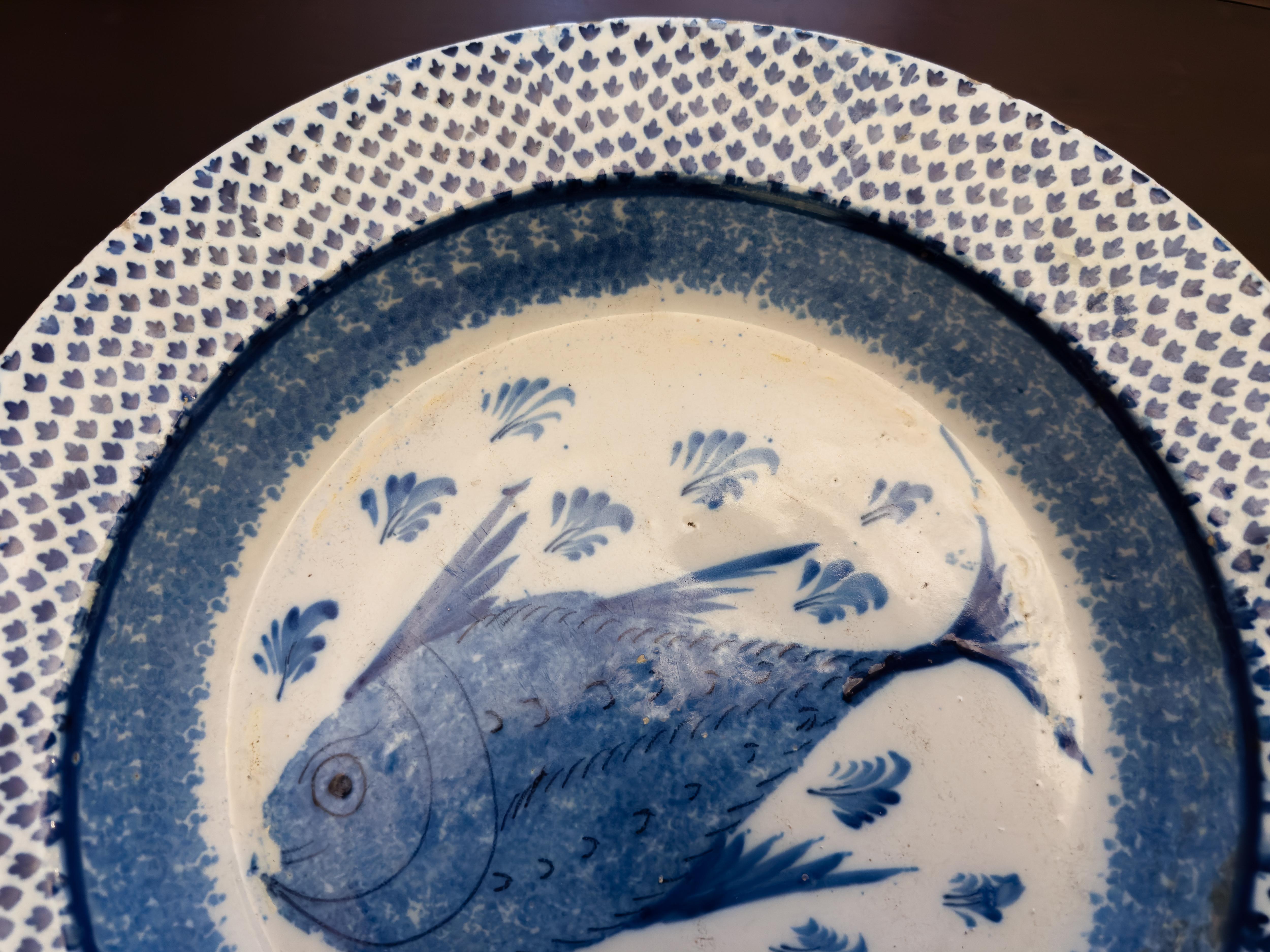 Chinese Export, Blue Porcelain Fish Platter, 19th Century For Sale 9