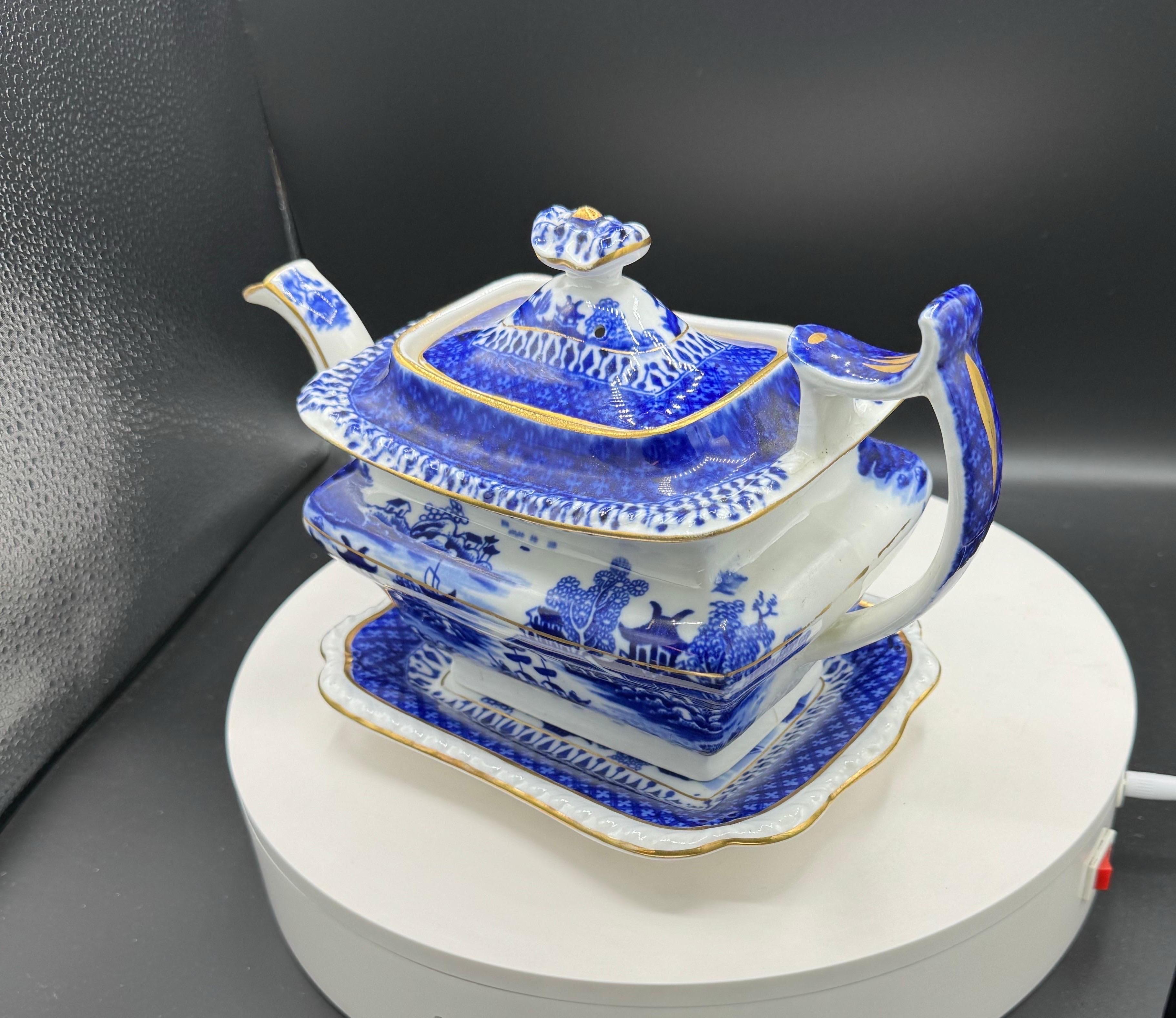 Chinese Export Blue & White Ceramic Coffee / Tea service For Sale 3