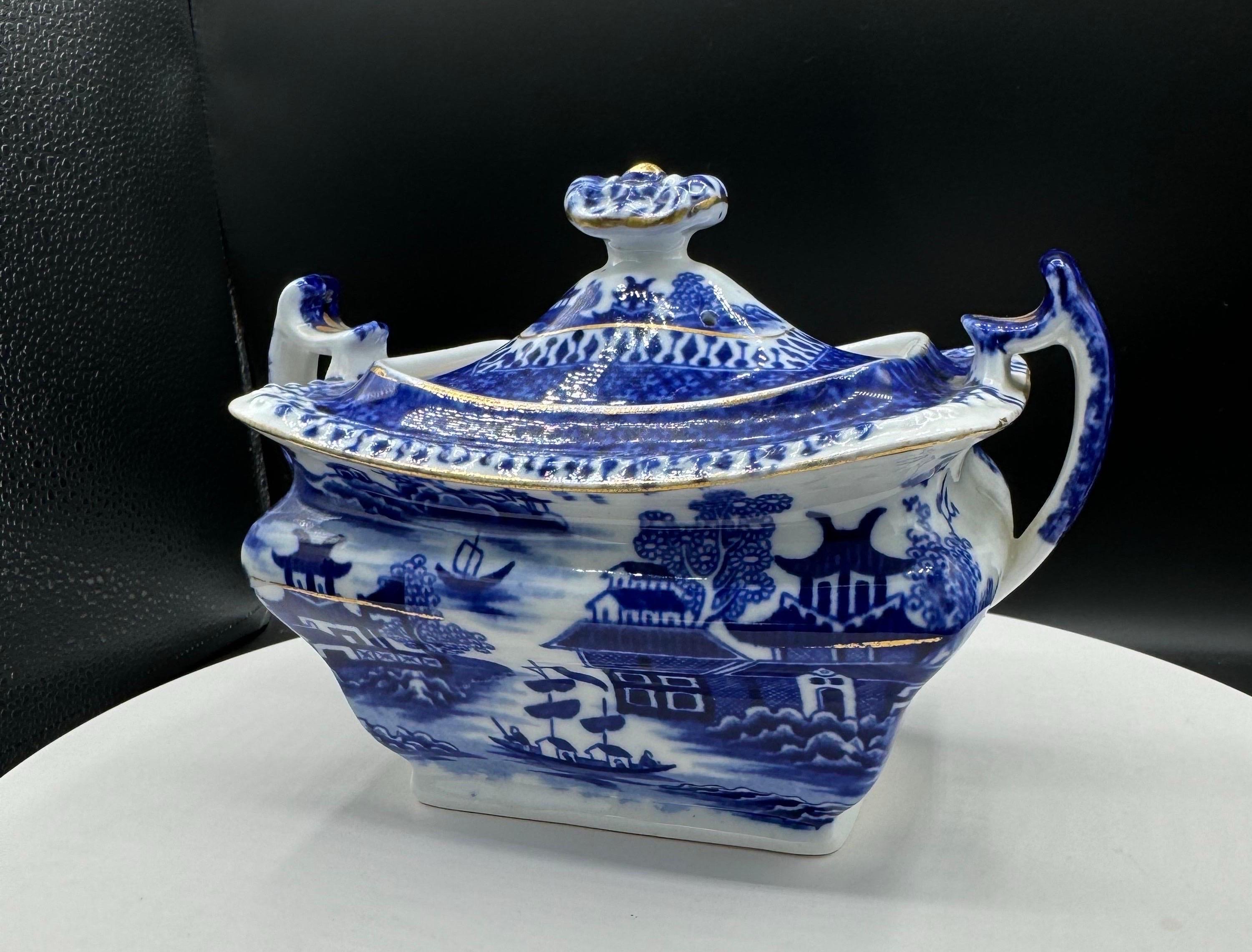 Chinese Export Blue & White Ceramic Coffee / Tea service For Sale 10