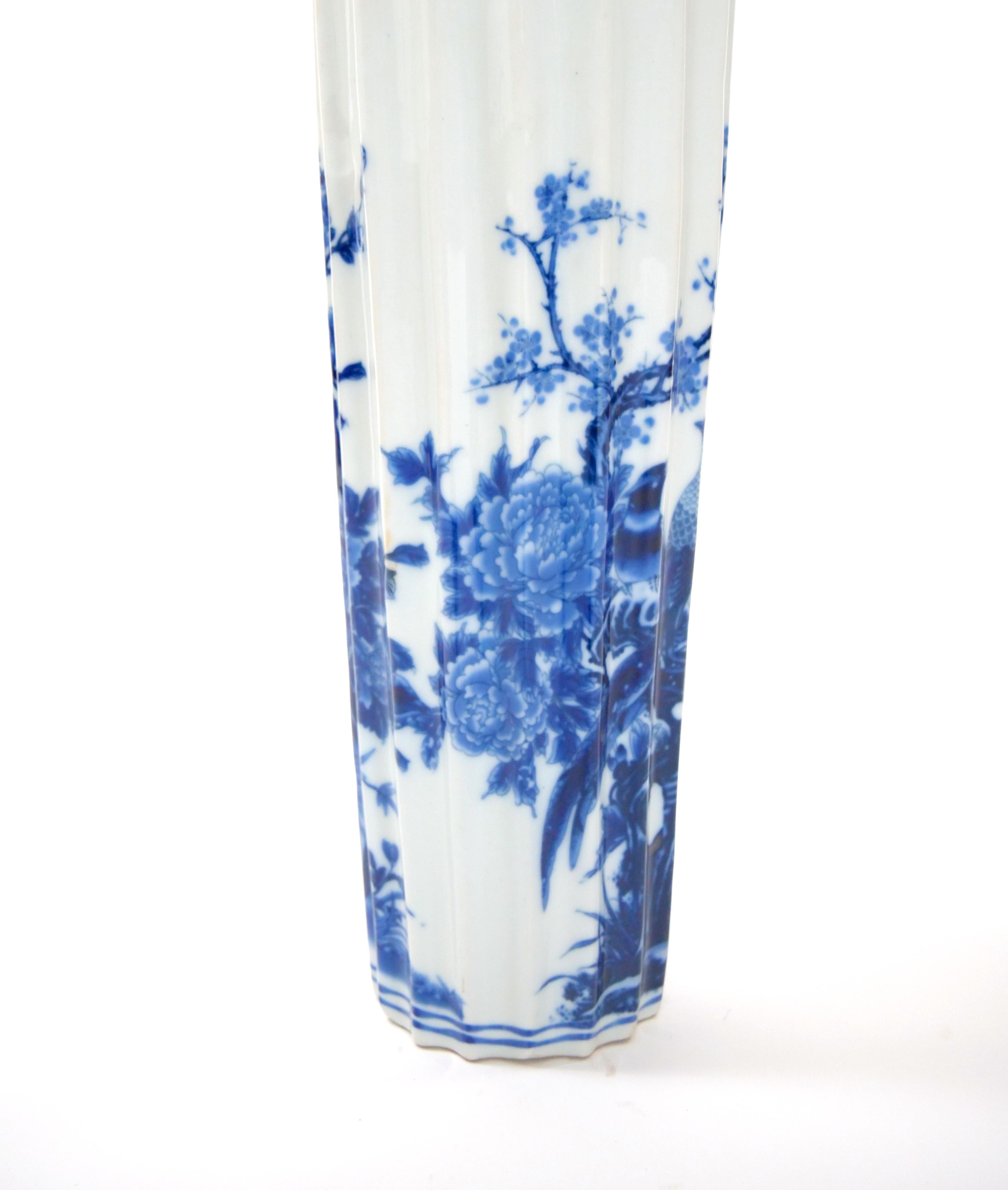 Chinese Export Blue/ White Porcelain Covered Urns 4