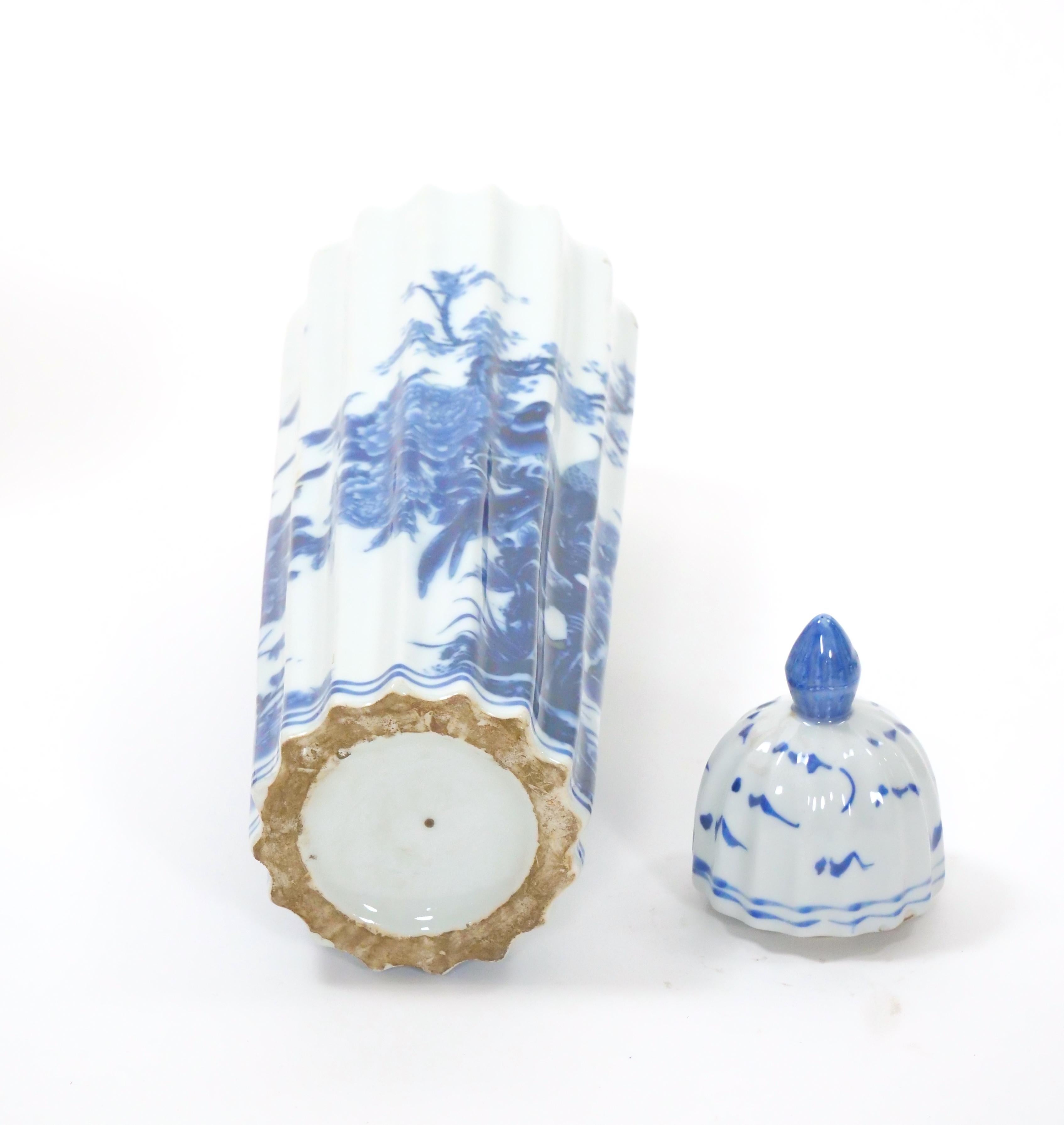Chinese Export Blue/ White Porcelain Covered Urns 7