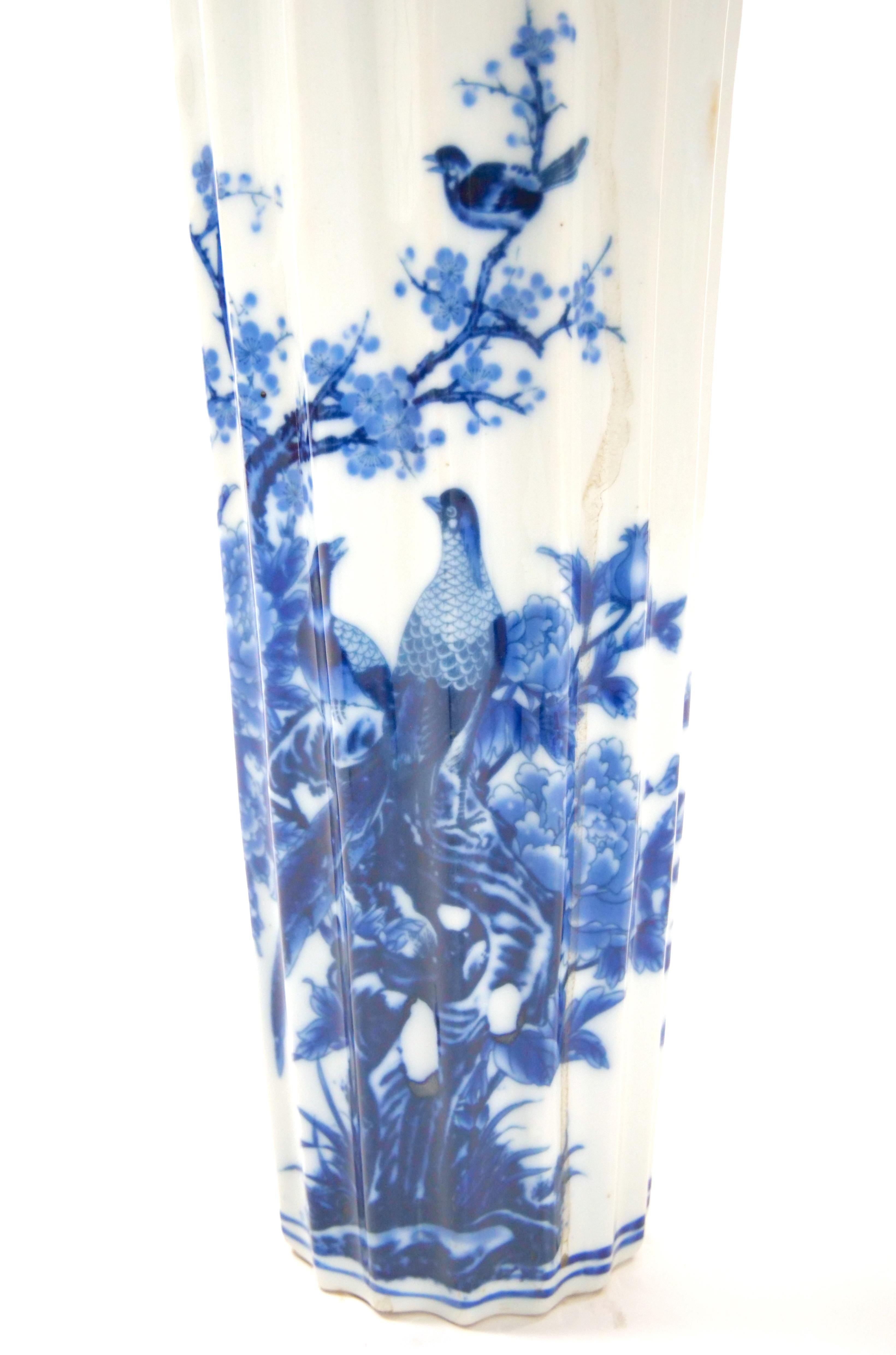 Chinese Export Blue/ White Porcelain Covered Urns 3