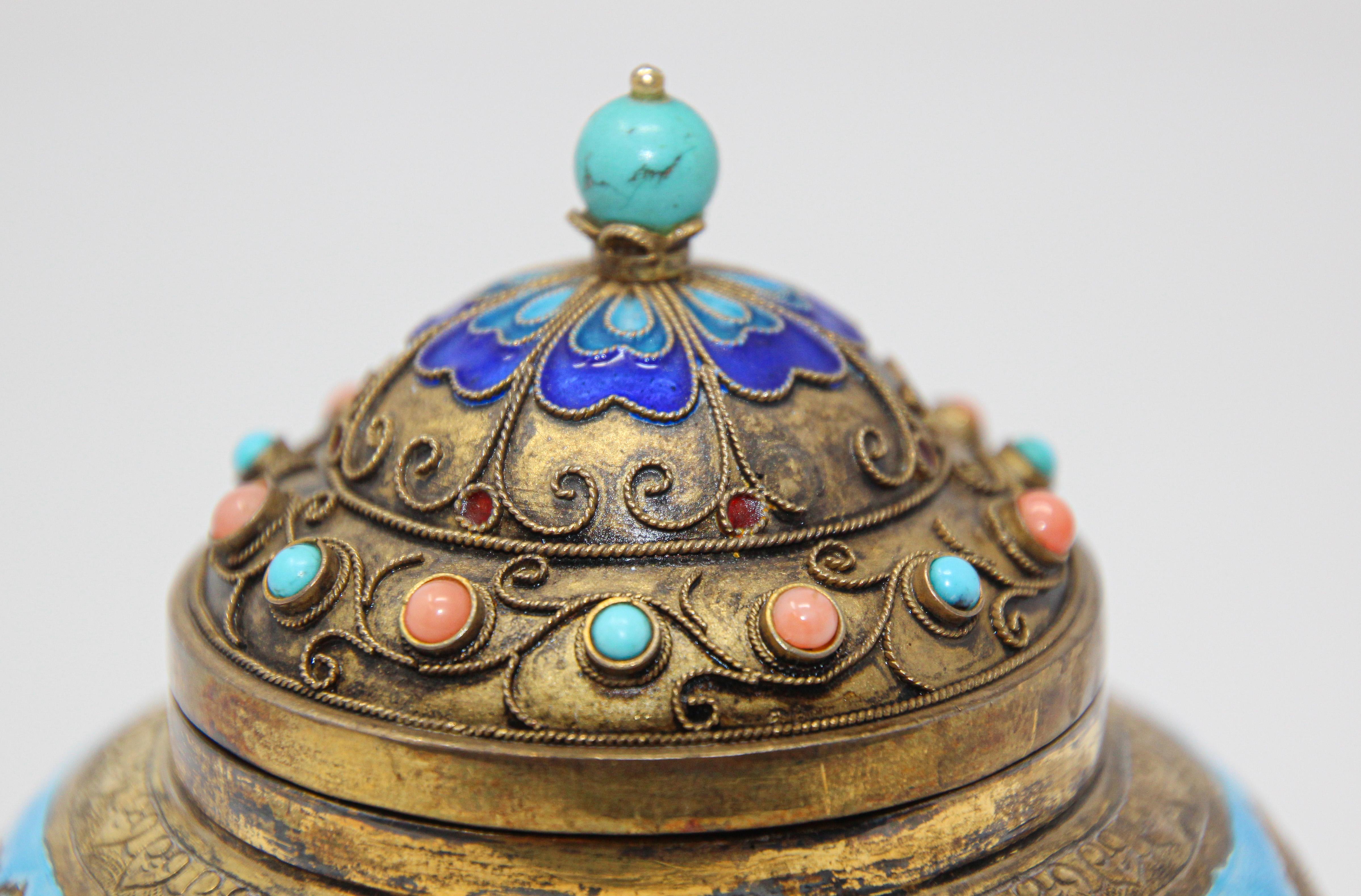 Chinese Export Brass Snuff Box with Turquoise Enamel Dragons and Beads Inlaid 4