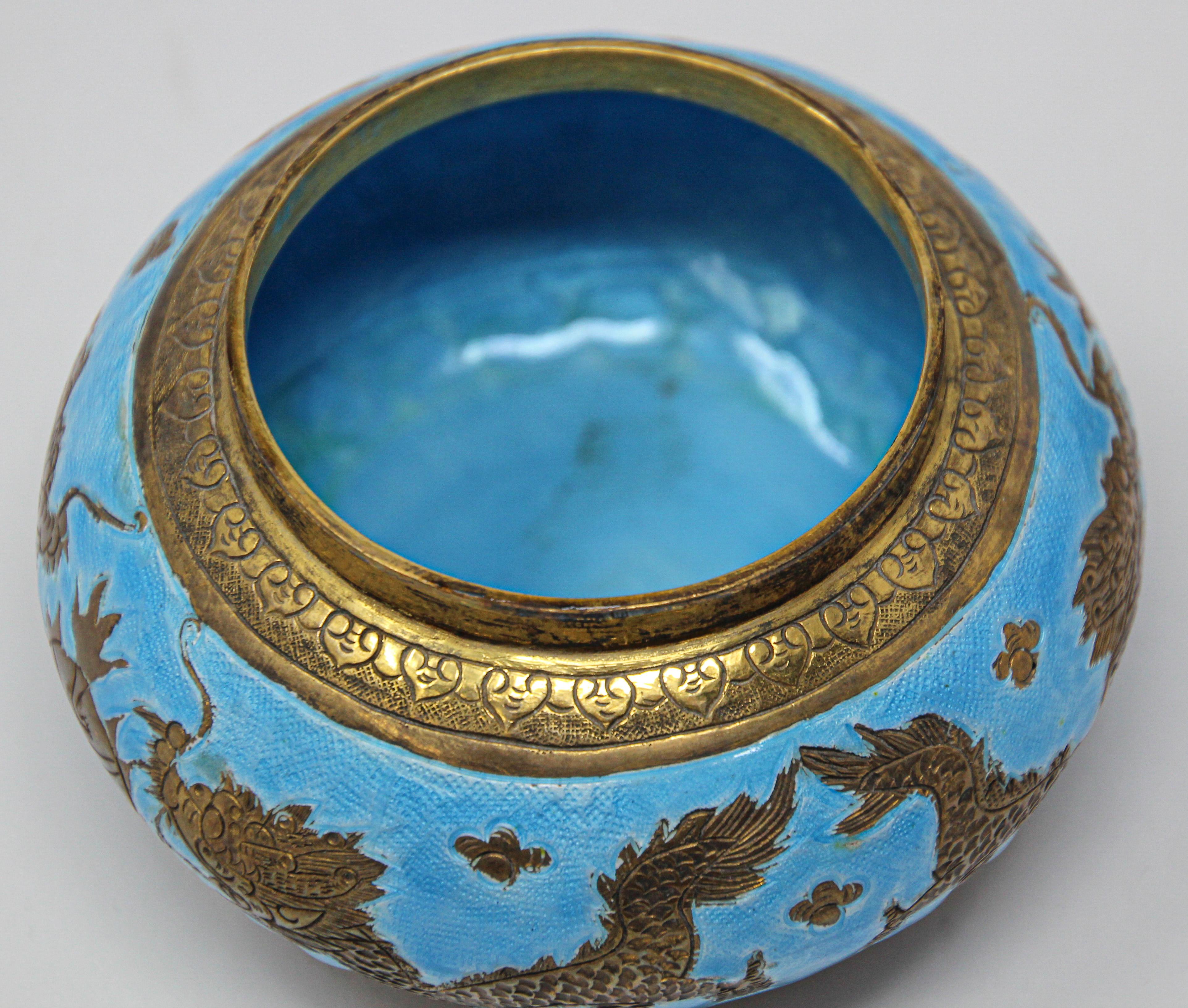Chinese Export Brass Snuff Box with Turquoise Enamel Dragons and Beads Inlaid 6