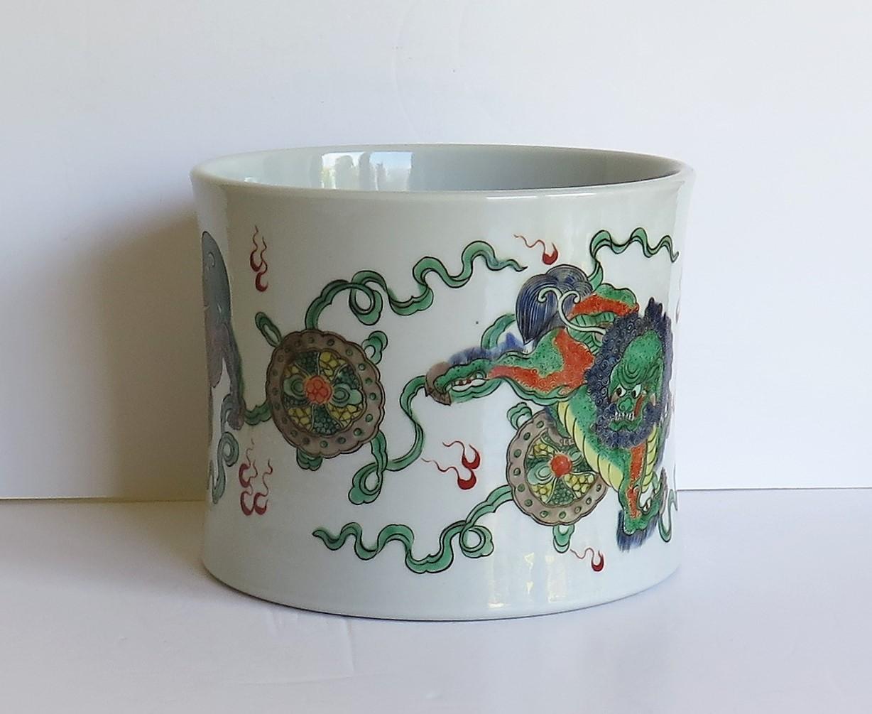 20th Century Chinese Export Brush Pot or Bitong Porcelain, Hand Painted with Three Lion Dogs