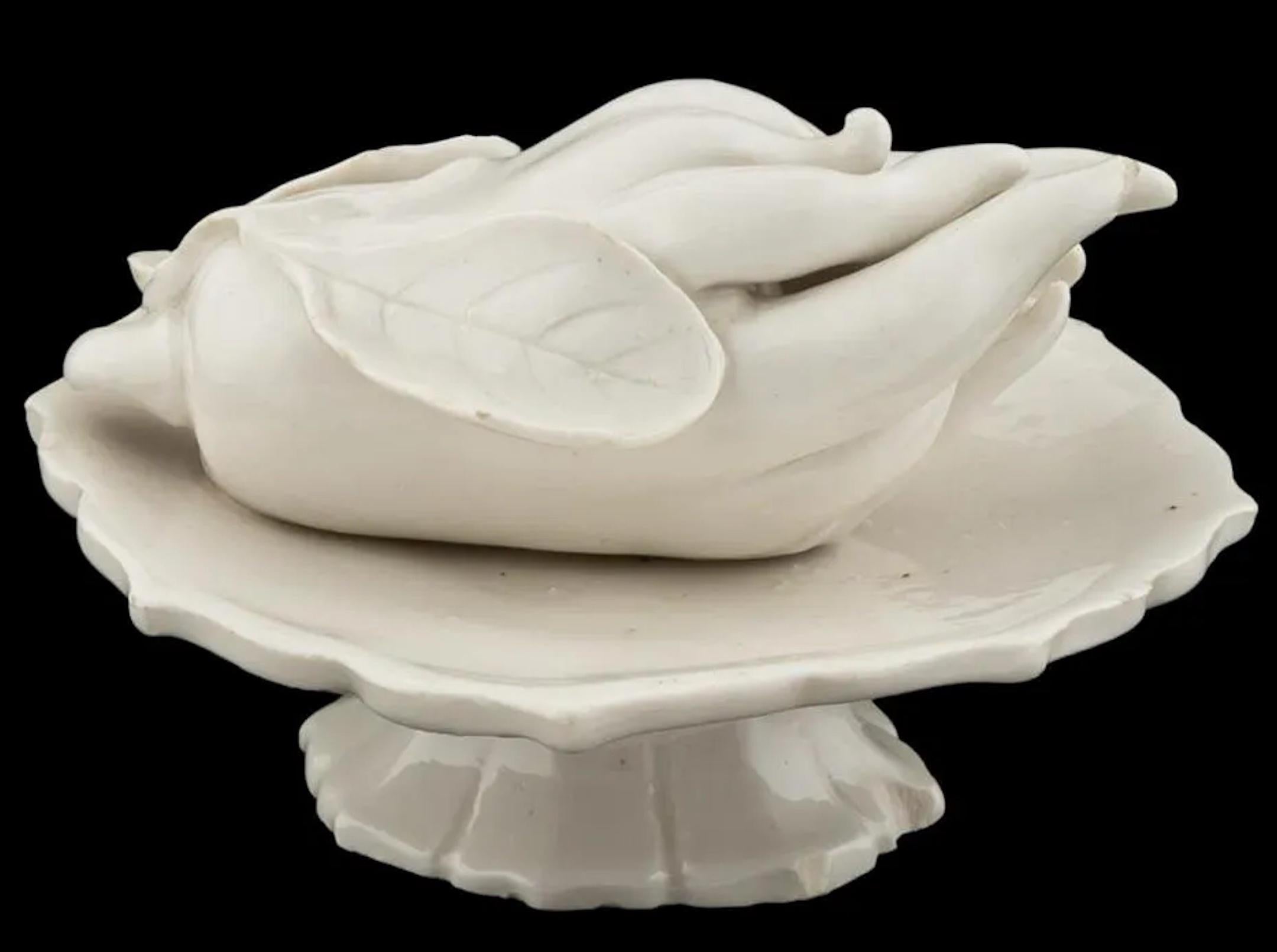 Chinese Export Buddha's Hand Citron Altar Fruit on Tazza, Blanc de Chine. A rare form, realistically modeled 
Chinese Buddha's Hand Citron, presented on a scalloped compote. This work represents happiness and long life, Unmarked. 

 