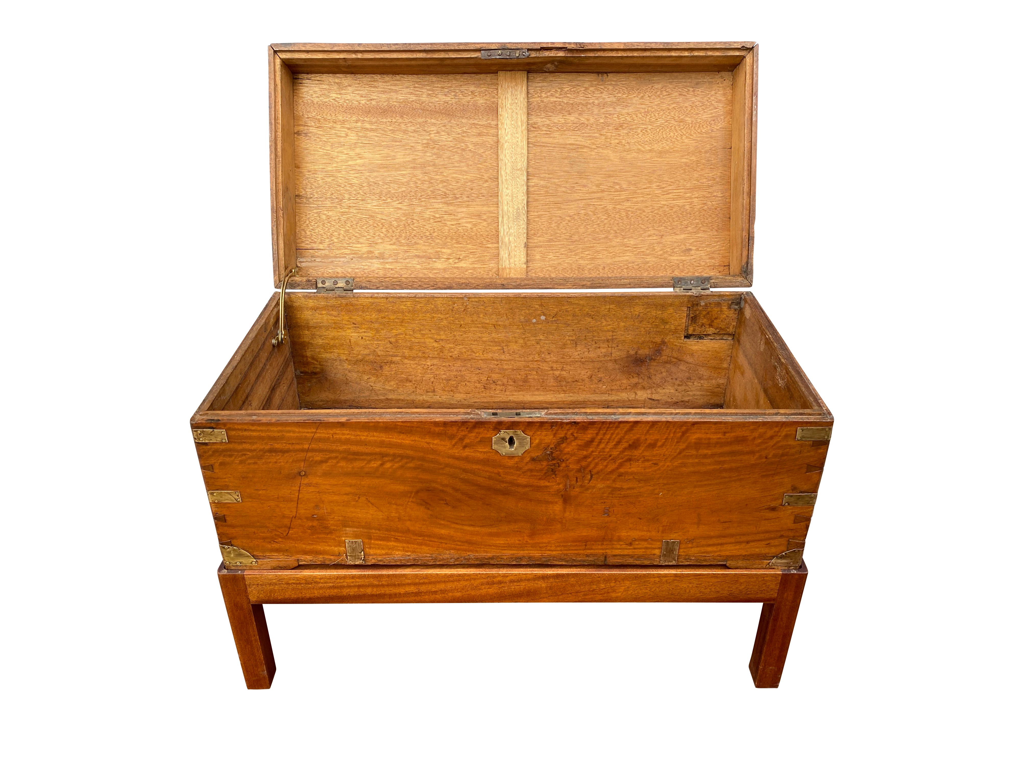 Chinese Export Camphorwood Box on Base In Good Condition In Essex, MA