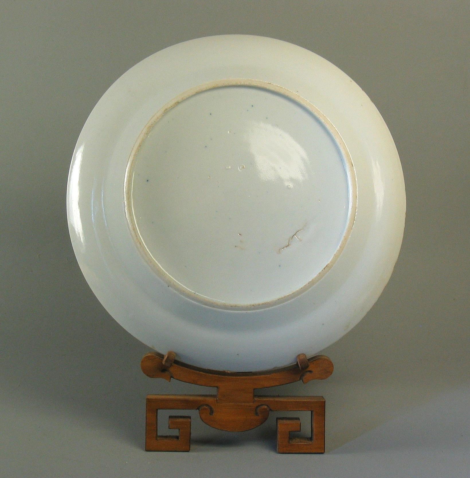 Hand-Crafted Chinese Export Canton Blue and White Plate, circa 1820 For Sale