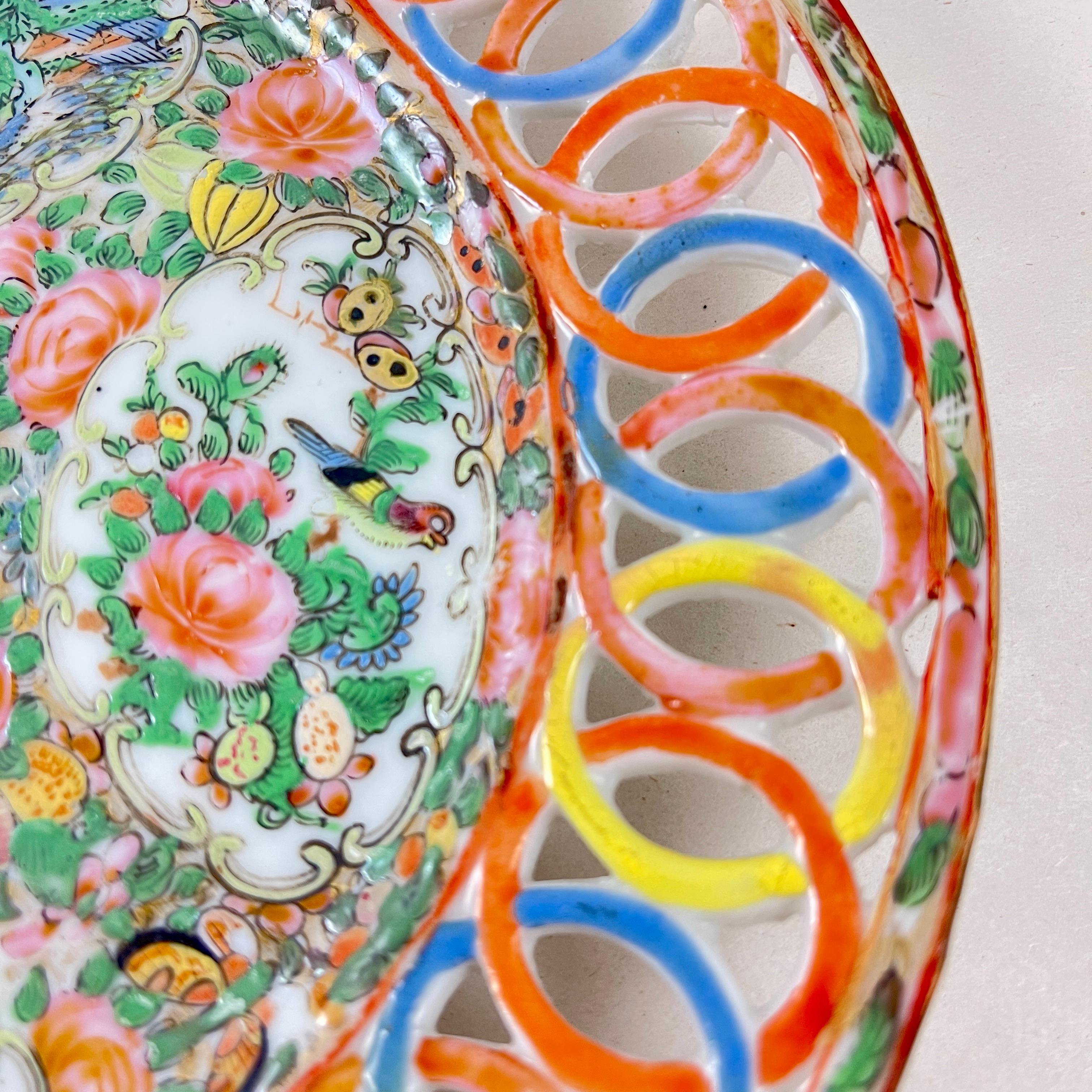Chinesischer Export Kanton Famille Rose Medaillon netzförmiger Randteller, 6er-Set, Chinesischer Export im Angebot 4