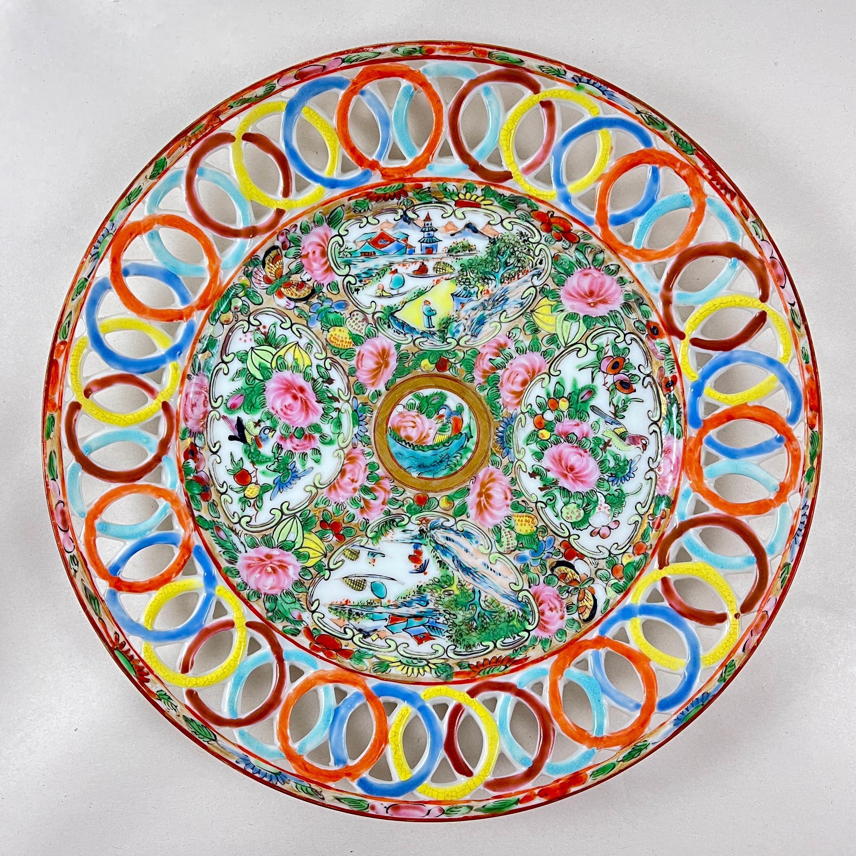 Chinesischer Export Kanton Famille Rose Medaillon netzförmiger Randteller, 6er-Set, Chinesischer Export im Angebot 1