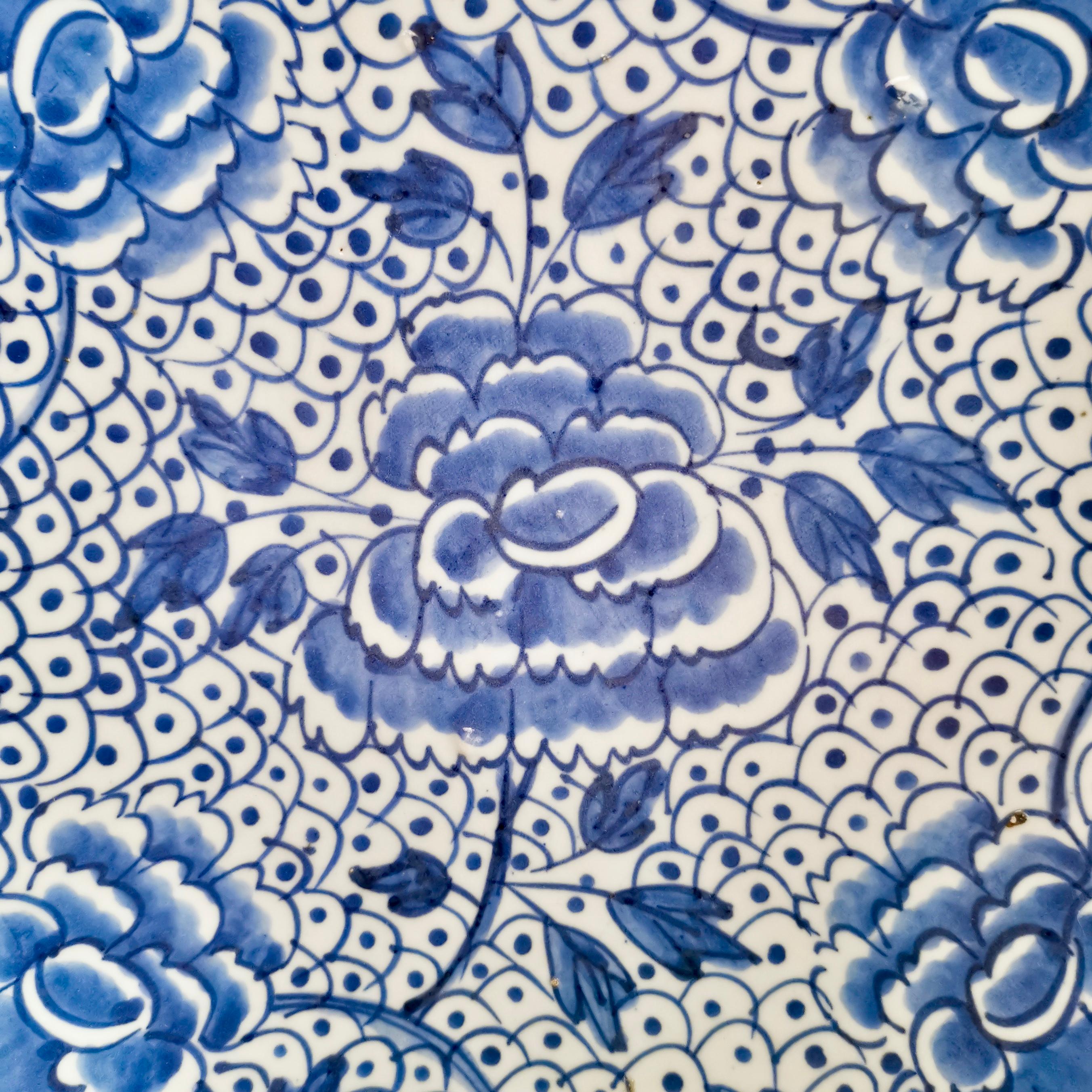 Hand-Painted Chinese Export Charger, Peony and Frogspawn, Kangxi Early 18th Century
