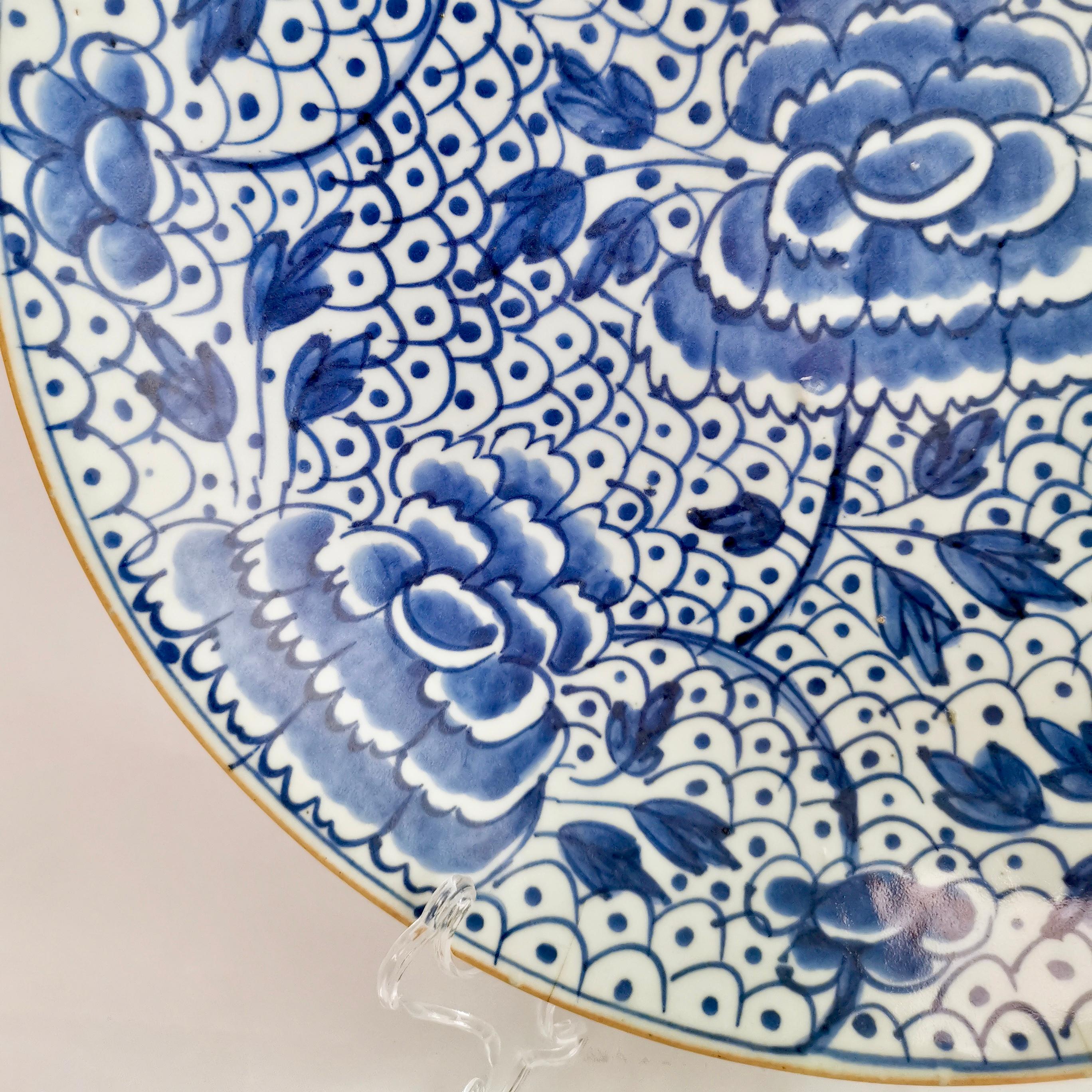 Chinese Export Charger, Peony and Frogspawn, Kangxi Early 18th Century 1