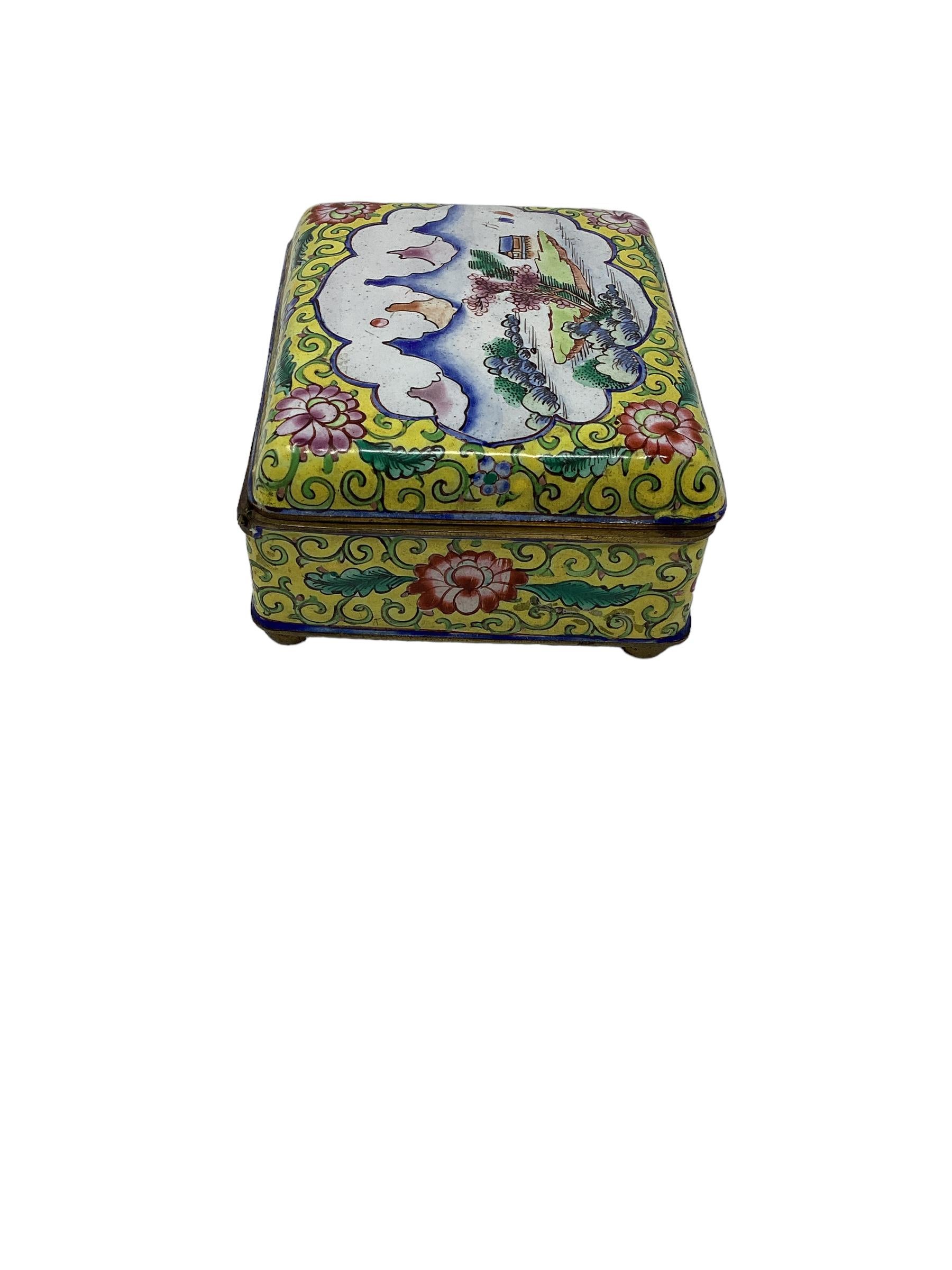 Early 20th Century Chinese Export Cloisonné Box For Sale