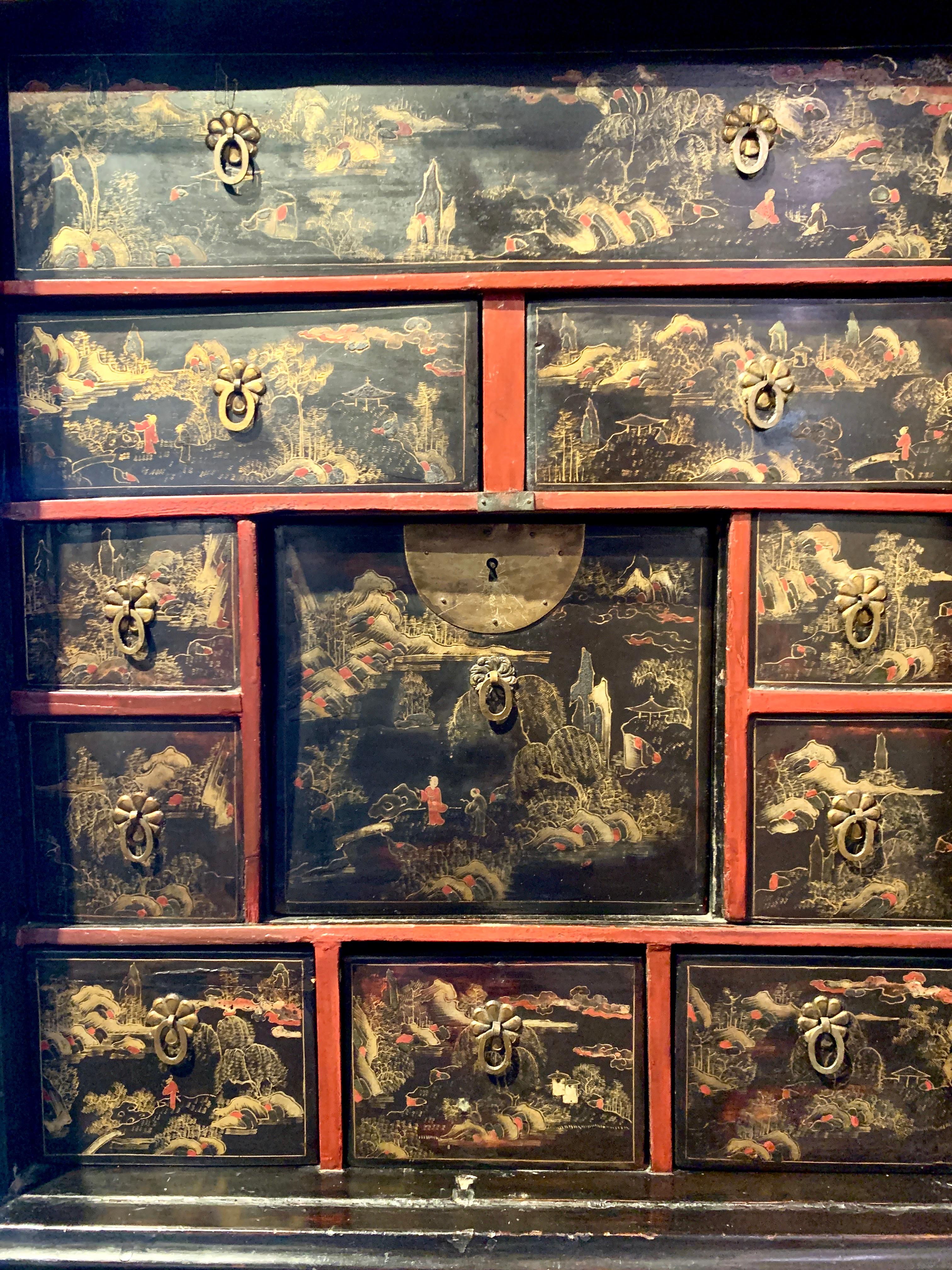 Cabinet d'exportation chinois en laque de Coromandel sur Stand, milieu du 19ème siècle, Chine en vente 2