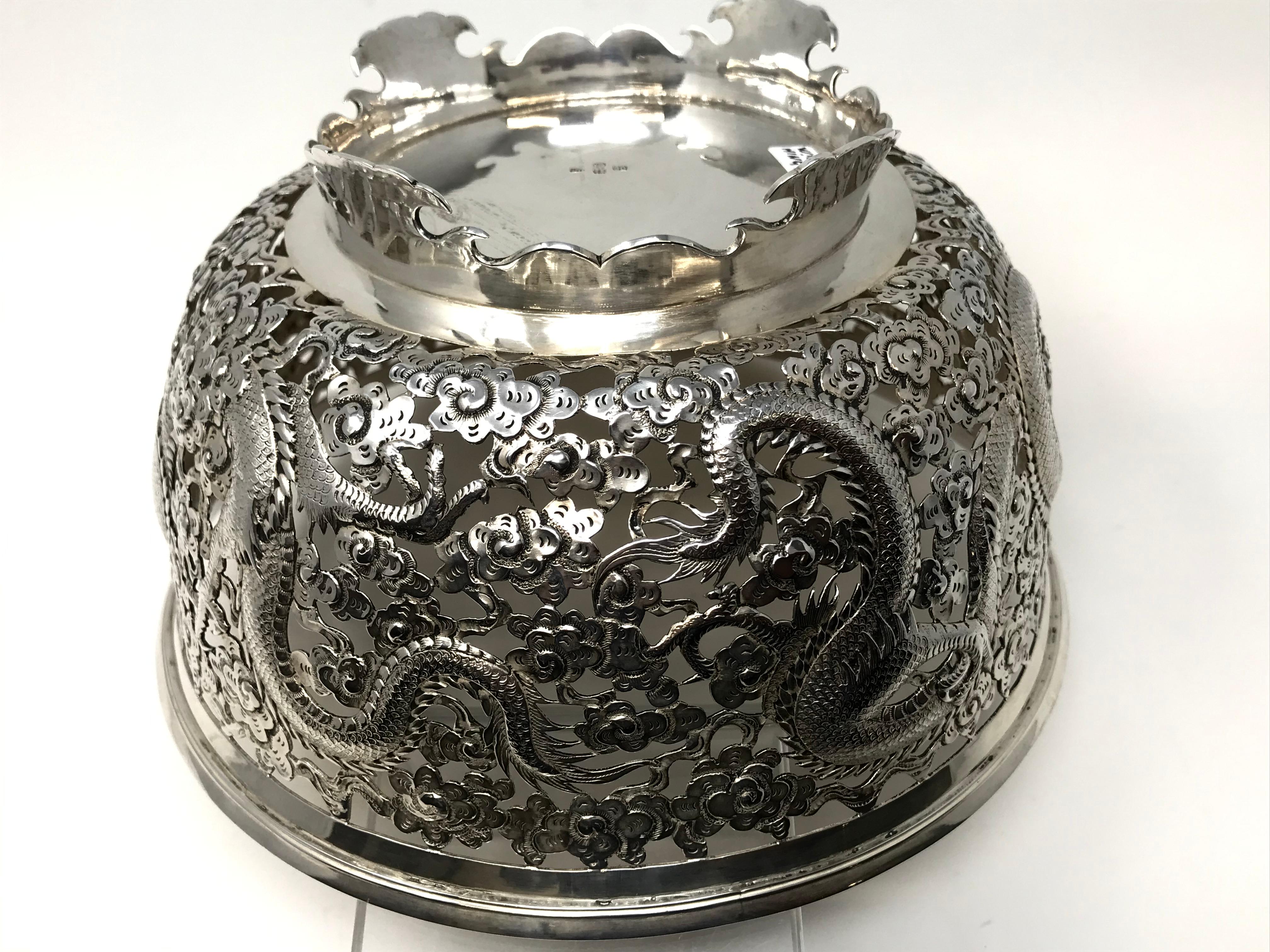 Chinesische Export-D Drachenschale von Wang Hing im Angebot 7