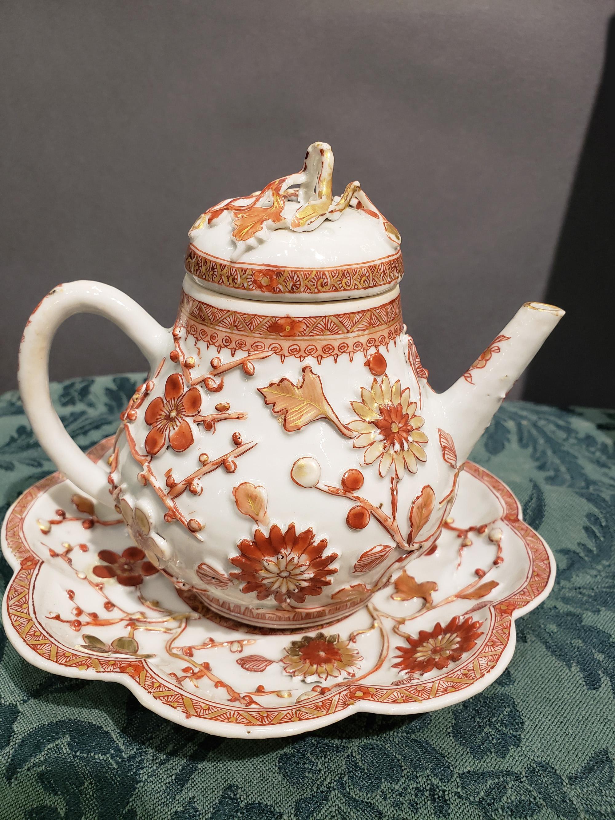 Chinese Export Early 18th Century Rouge de Fer Porcelain Teapot, Cover & Stand 11