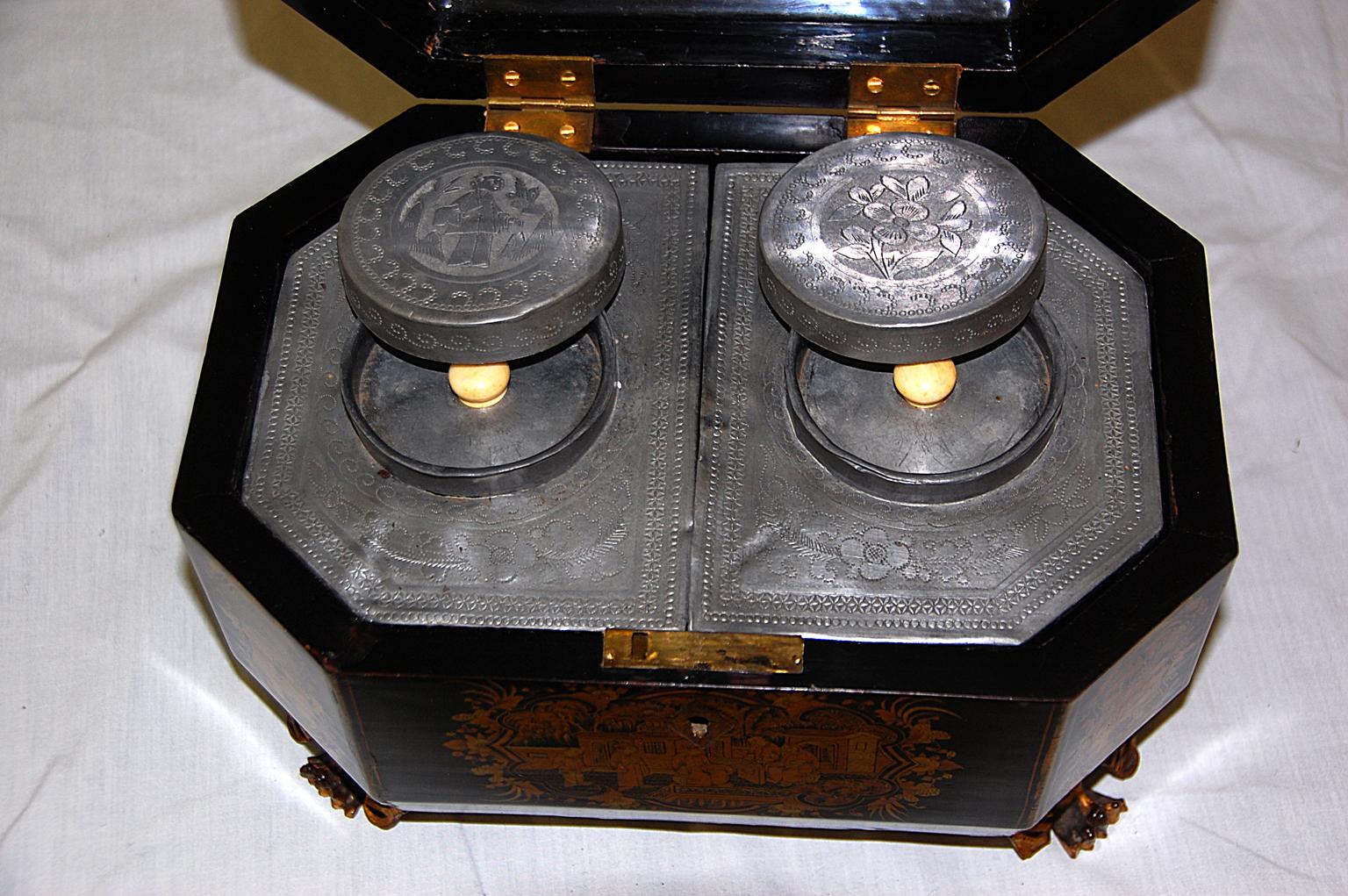 Chinese Export Early 19th Century Chinoiserie Teacaddy with Pewter Tea Boxes For Sale 4