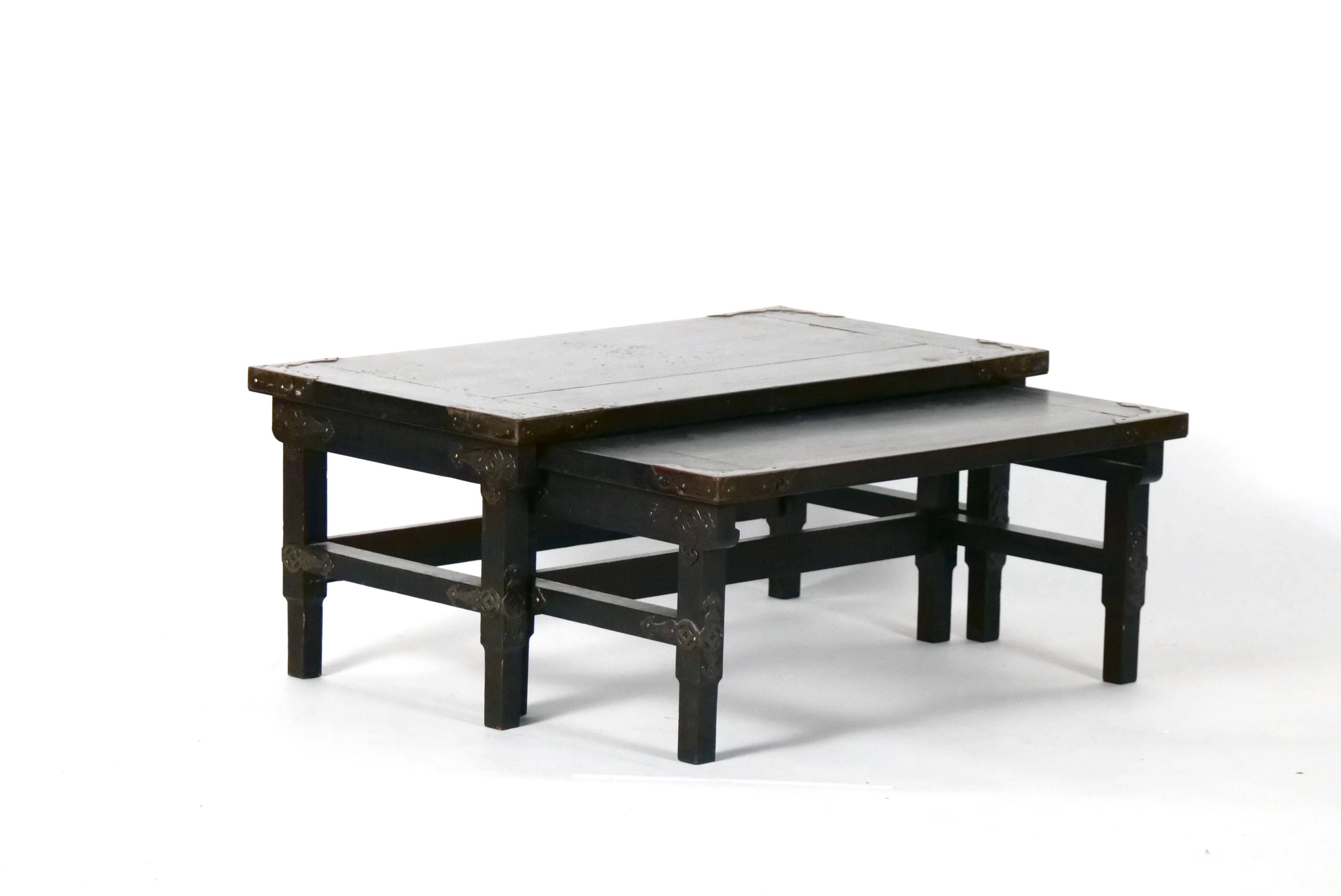 Chinese Export Ebonized low Nesting Tables For Sale 10