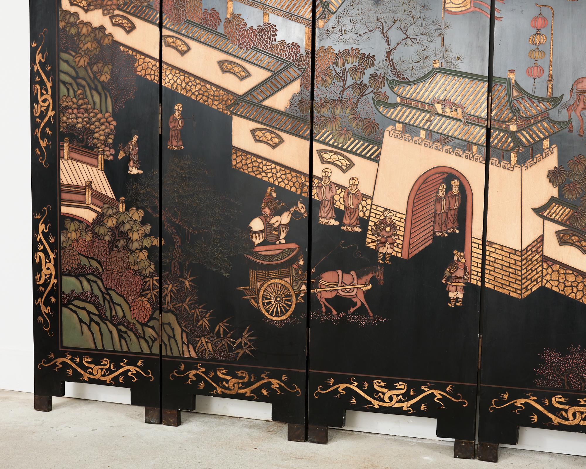 20ième siècle Paravent Coromandel de Han Palace d'exportation chinoise à huit panneaux