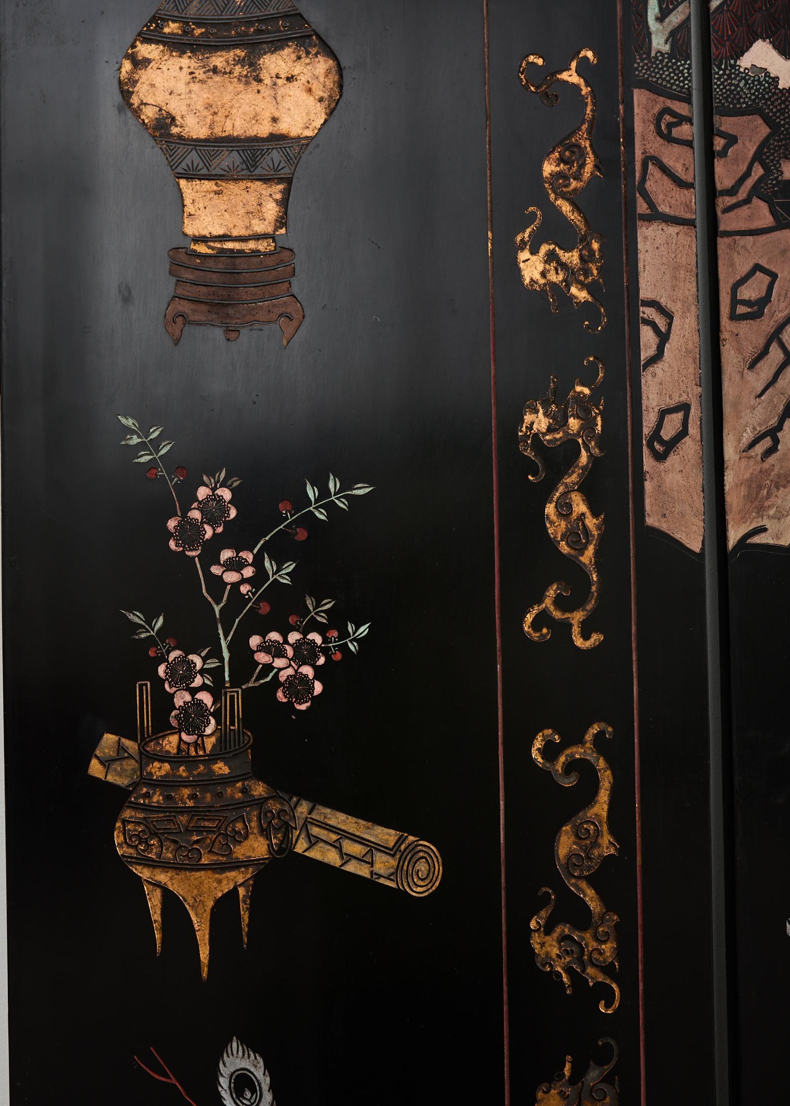 Esportazione cinese di otto pannelli Coromandel Screen Pagoda Courtyard in vendita 11