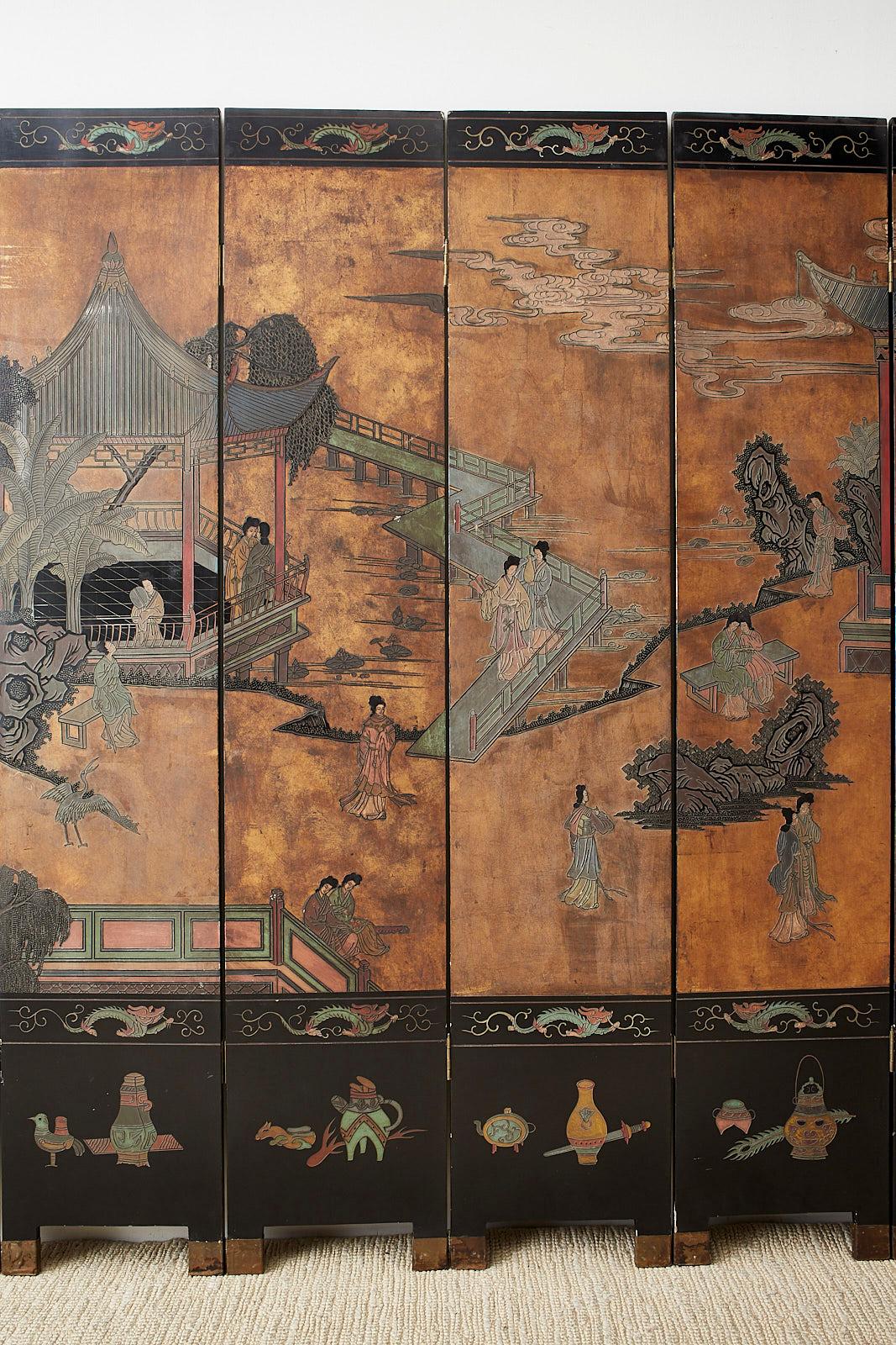 Chinese Export Eight-Panel Lacquer Gilt Coromandel Screen In Good Condition In Rio Vista, CA