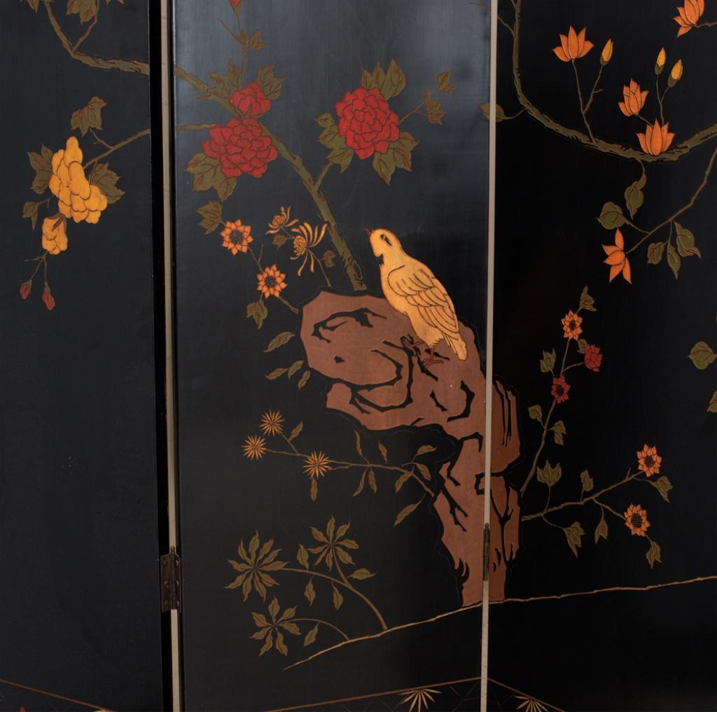Chinese Export Eight-Panel Lacquered Coromandel Screen For Sale 4