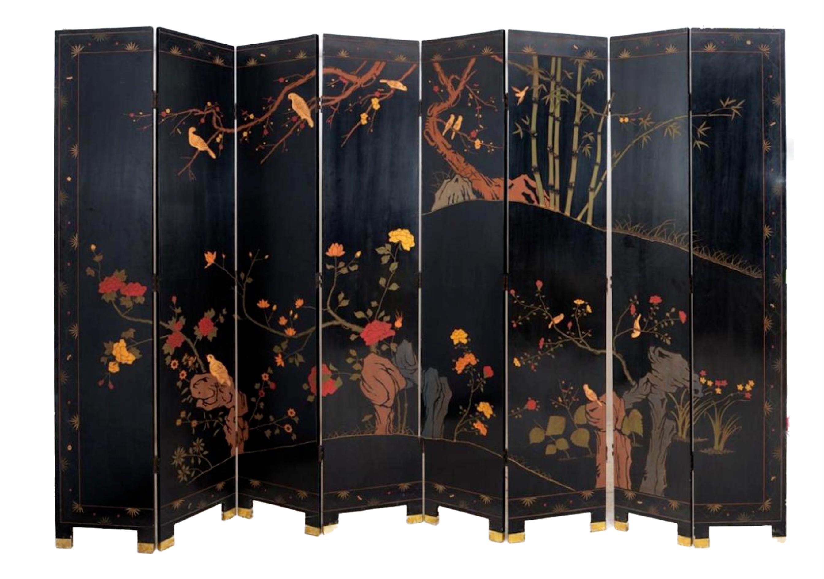 Chinese Export Eight-Panel Lacquered Coromandel Screen For Sale 7