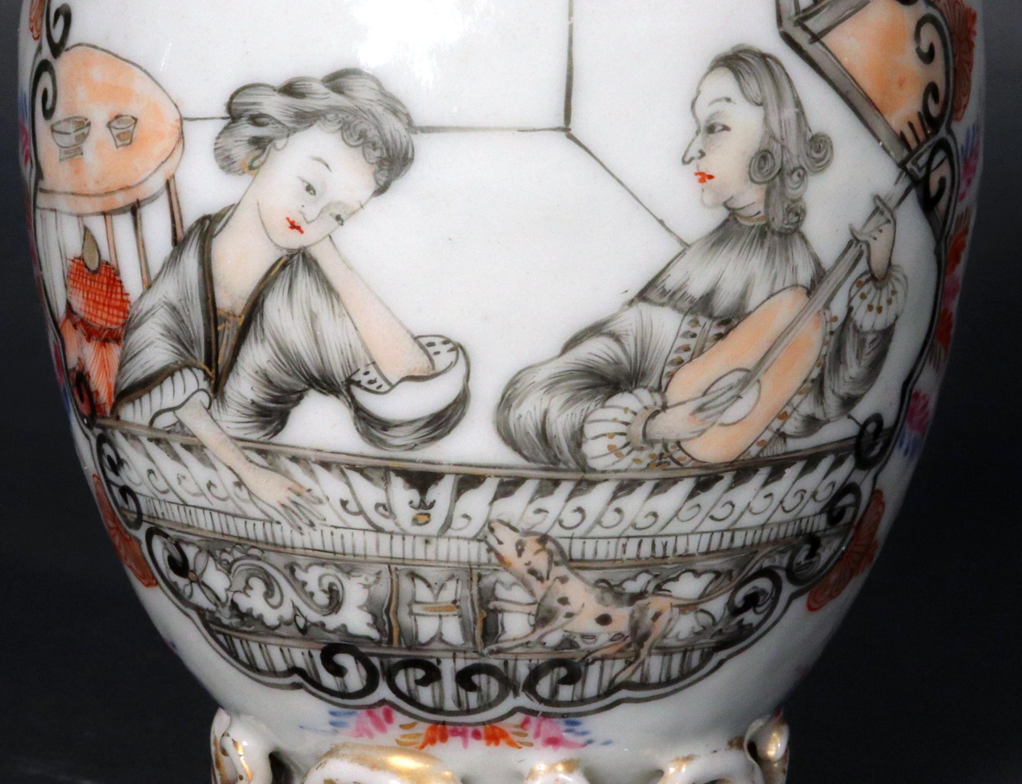 Porcelain Chinese Export En Grisaille Teapoy with European Figures For Sale