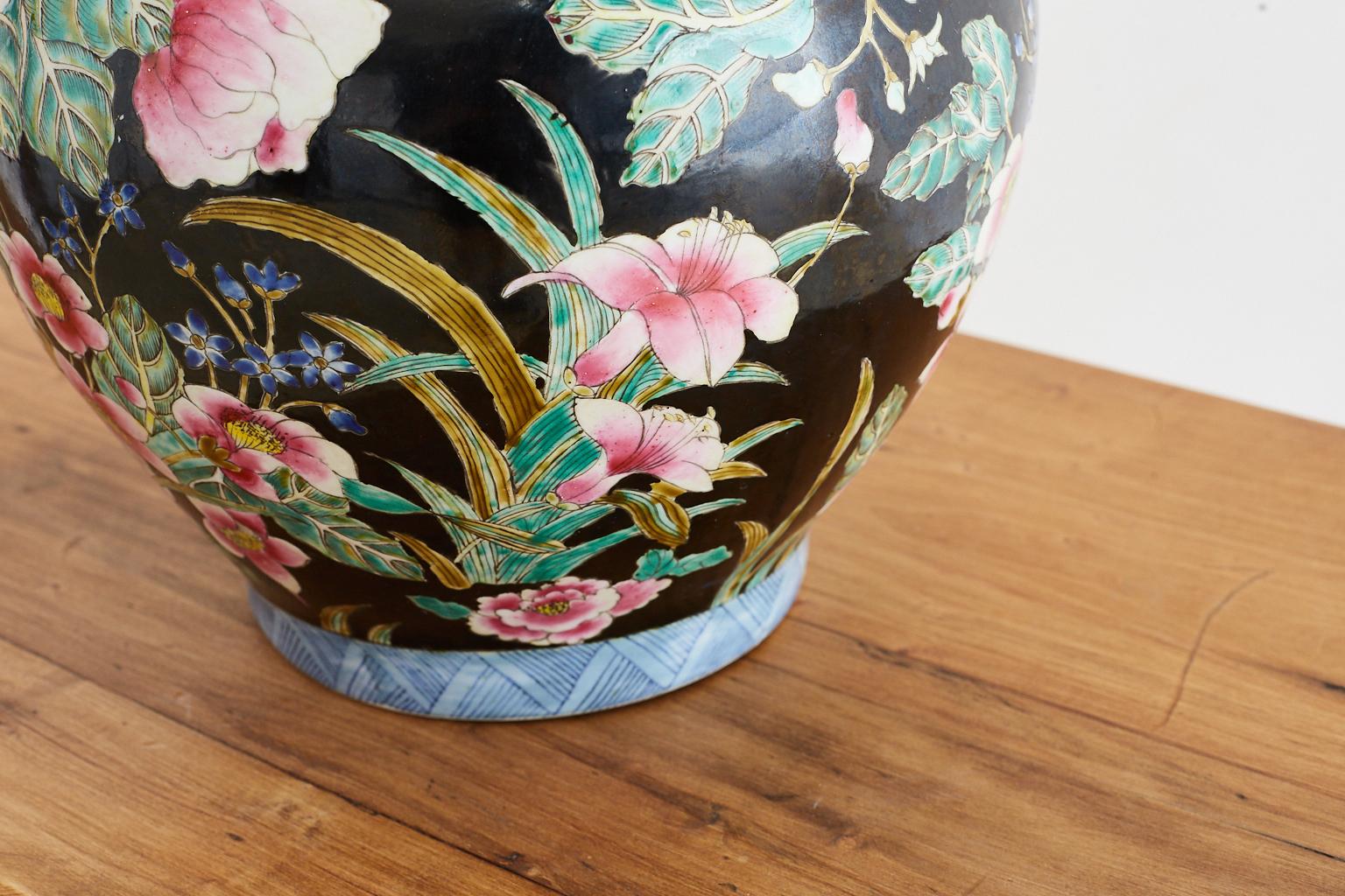 Chinese Export Famille Noir Porcelain Ginger Jar 5