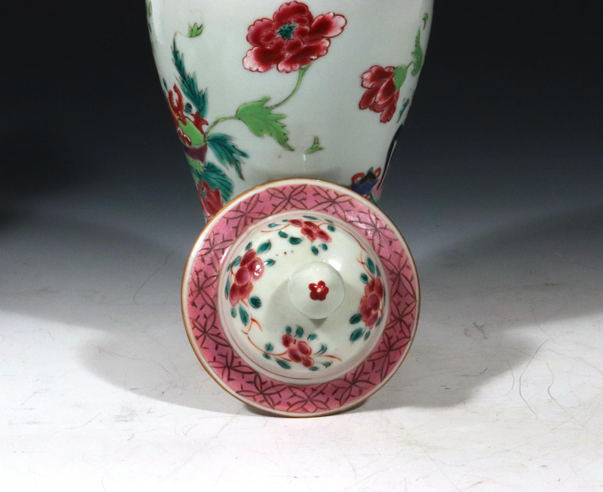 Chinese Export Famille Rose Porcelain Garniture In Good Condition In Downingtown, PA