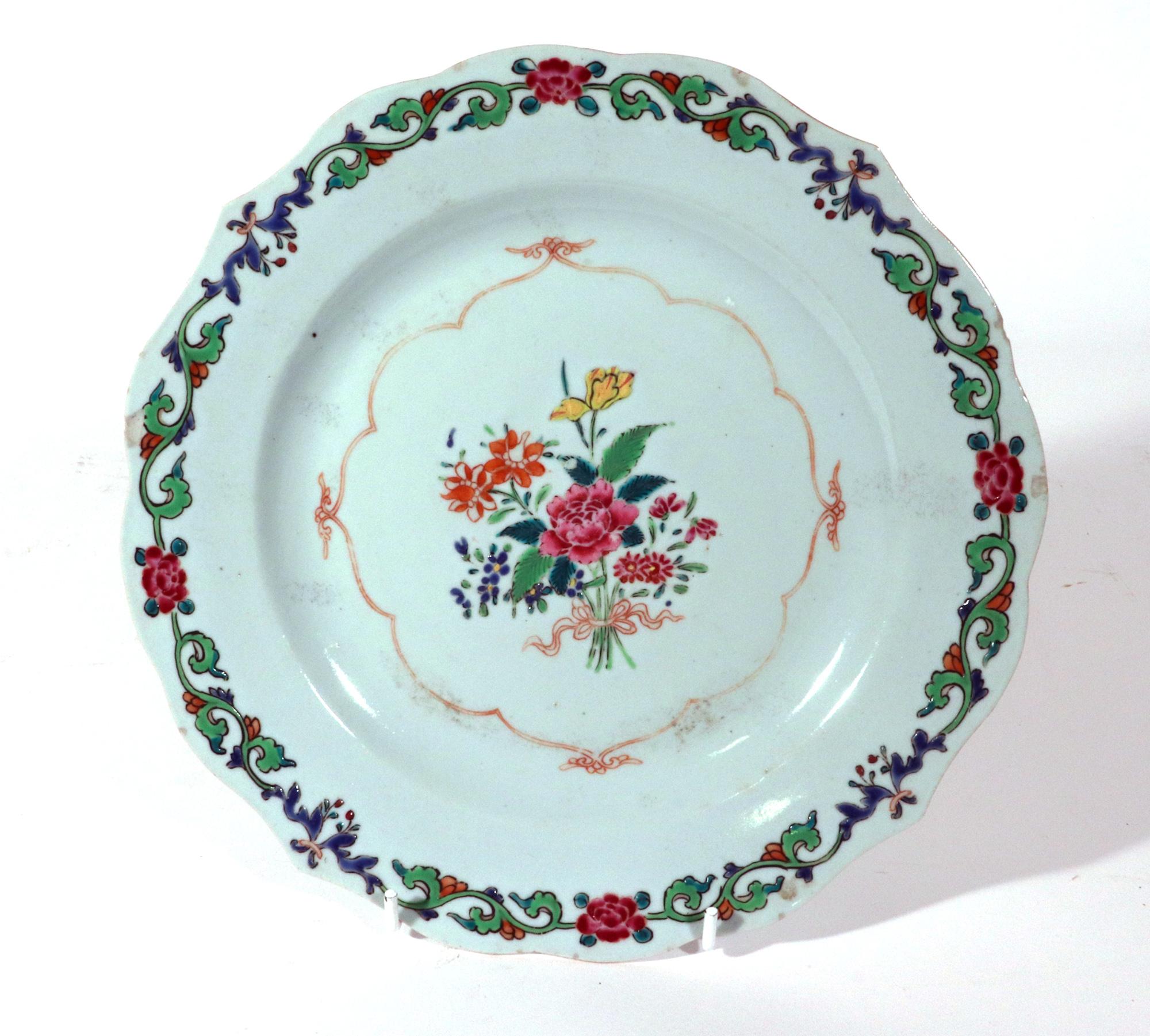 Chinese Export Famille Rose Porcelain Plates with Green Enamel, Set of Twelve For Sale 6