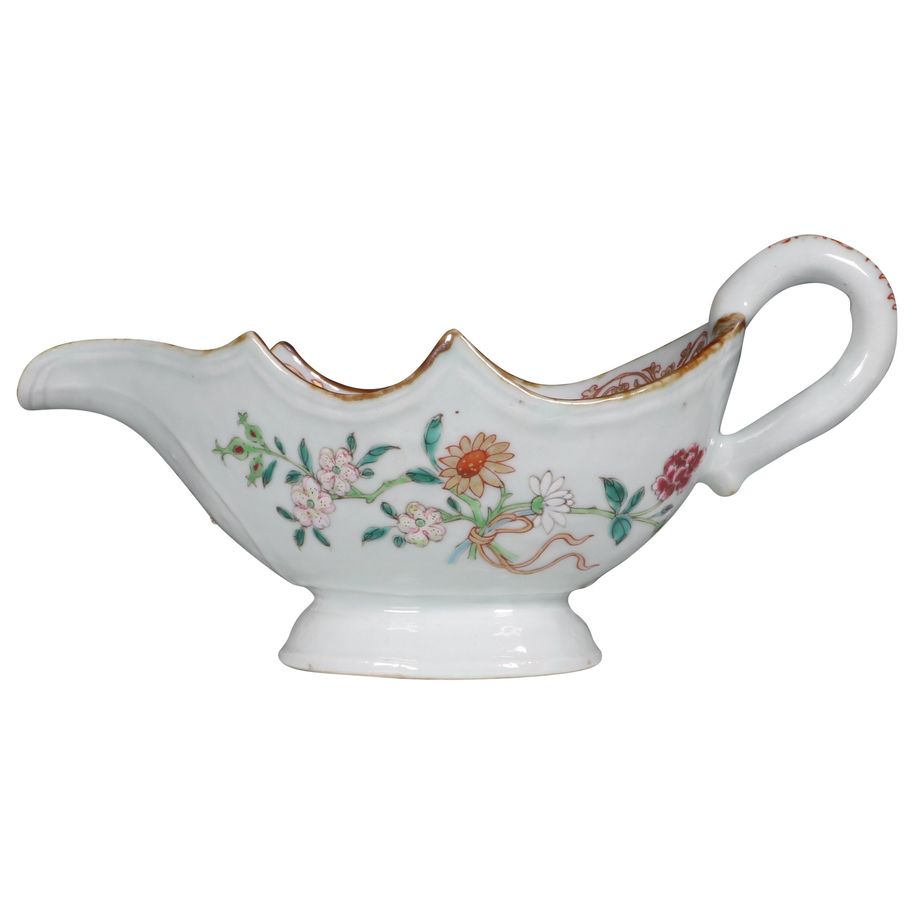 Chinese Export Porcelain Famille Rose Sauce Boat Qianlong, circa 1750 For Sale