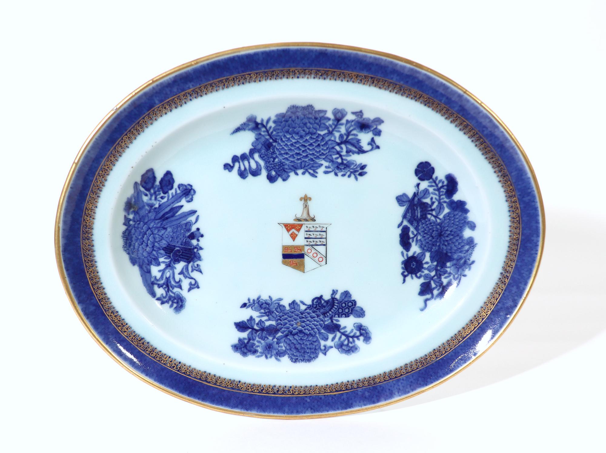 Chinese Export Fitzhugh Armorial Dishes, Arms of Hill Dawe of Ditcheat House In Good Condition In Downingtown, PA