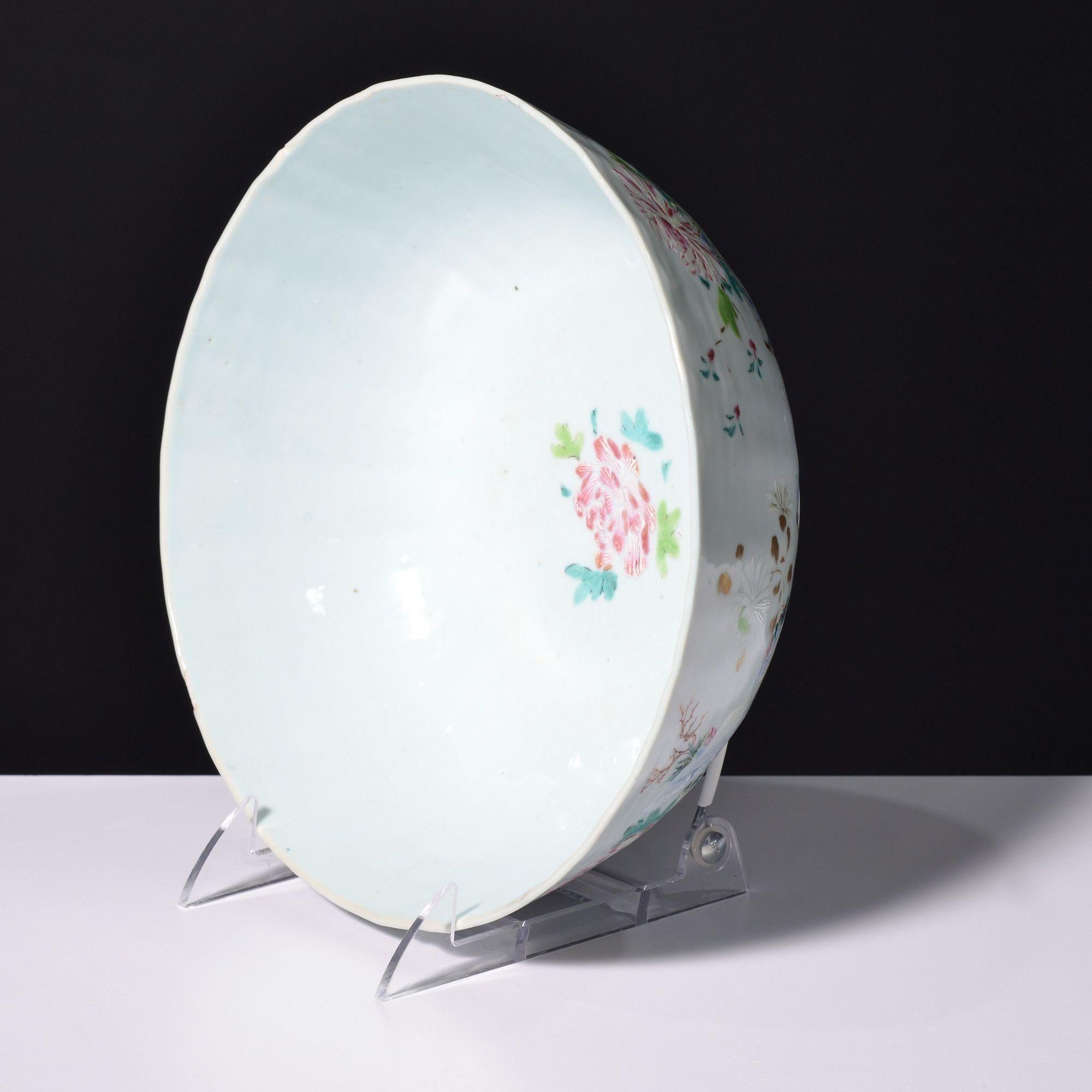 Chinese Export Fluted Porcelain Bowl For Sale 3