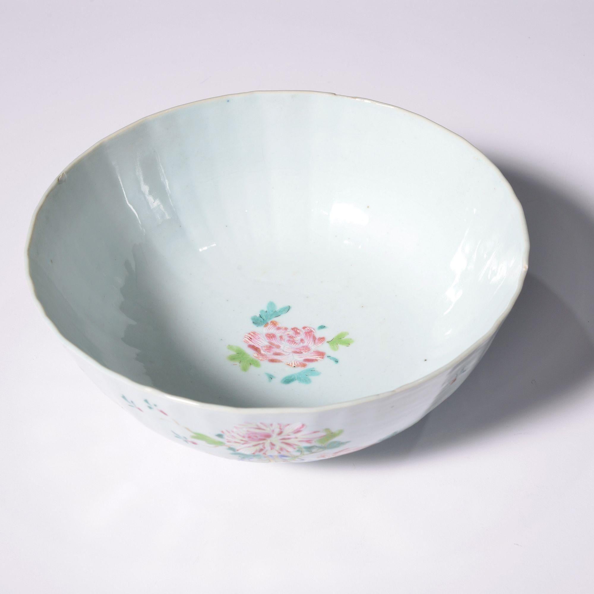 Chinese Export Fluted Porcelain Bowl For Sale 4