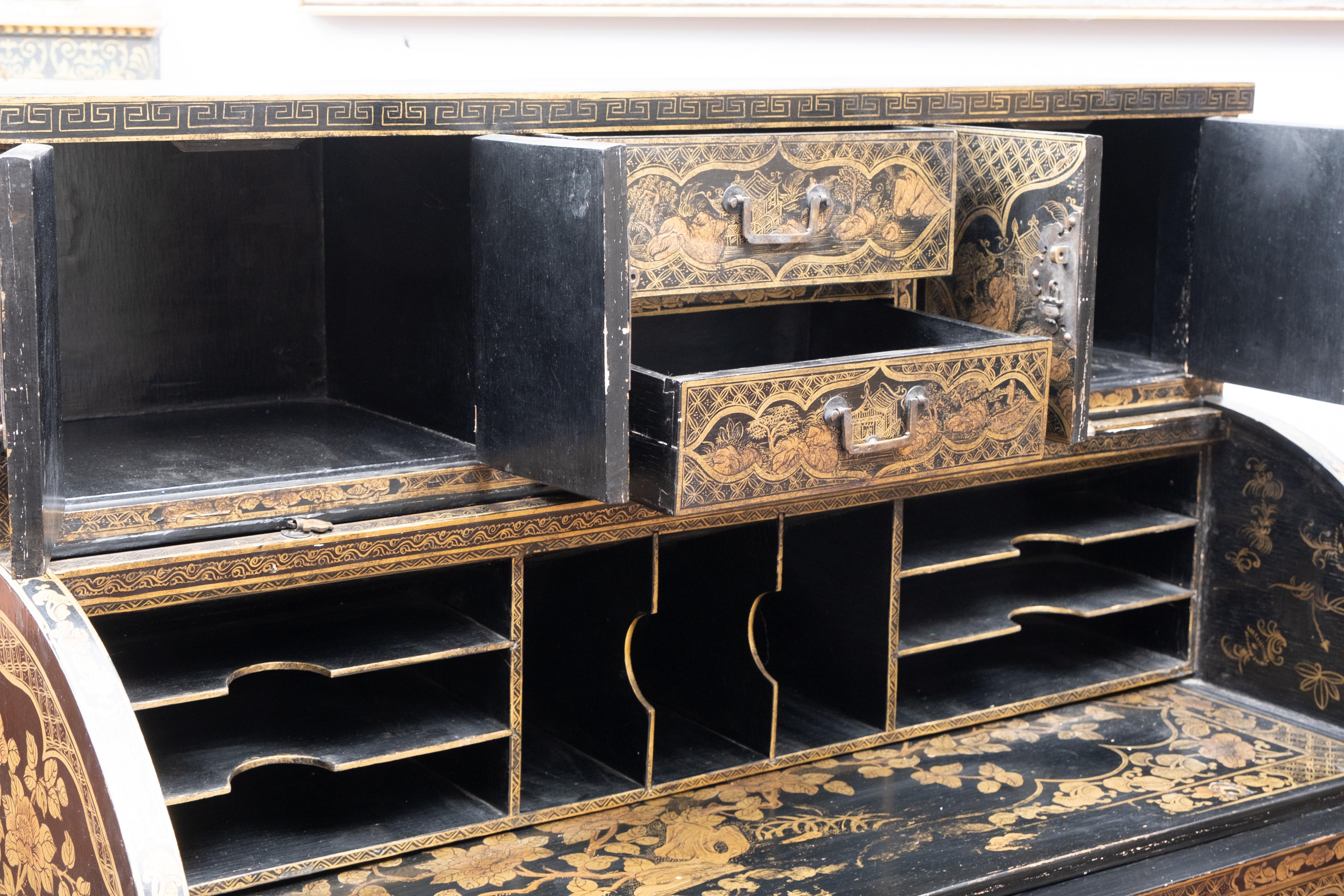 Wood Chinese Export Gilt Black Lacquer Cylinder Roll Desk and Chair, 19th/20th C.