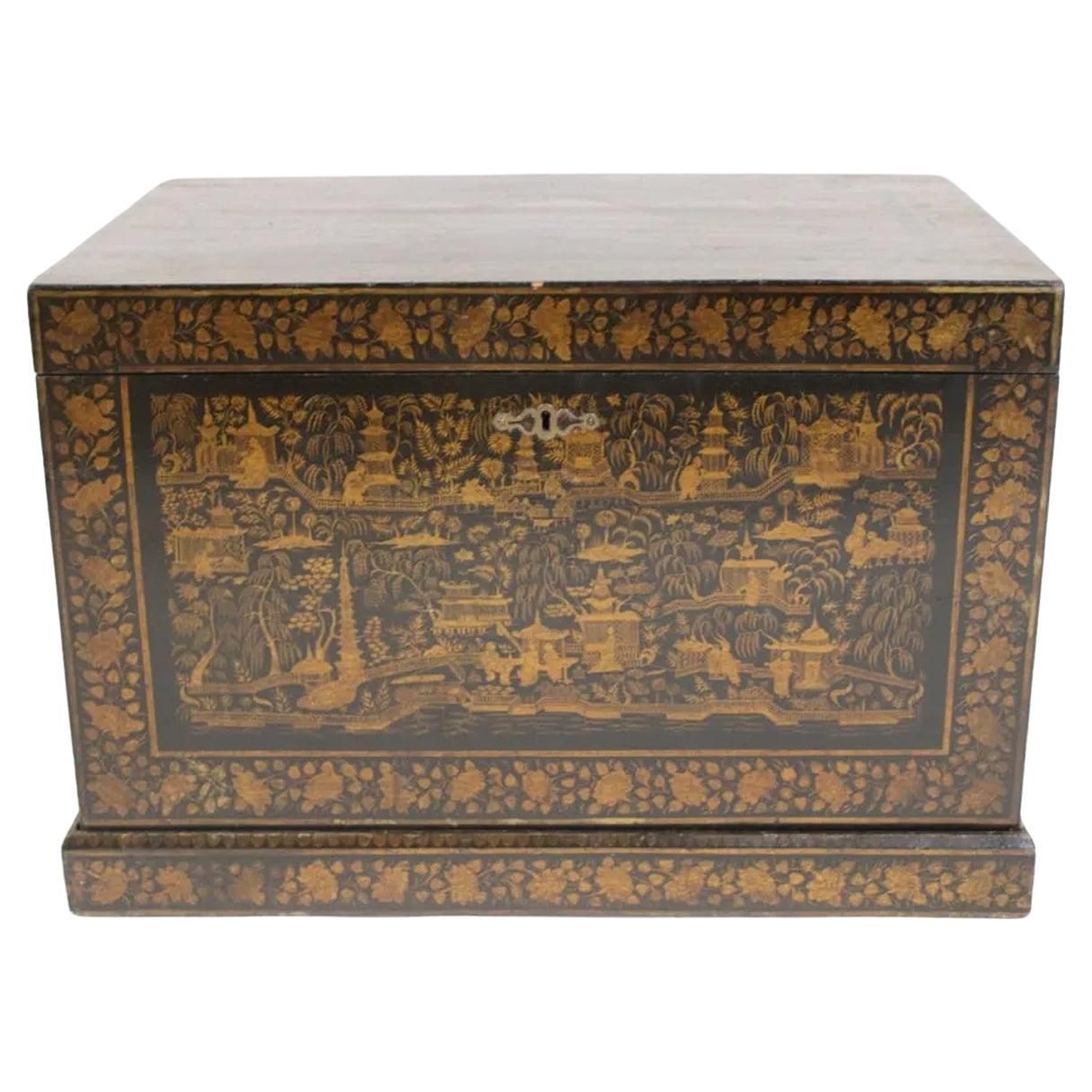 Chinese Export Gold Decorated Black Lacquer Storage Box on Plinth Base For Sale