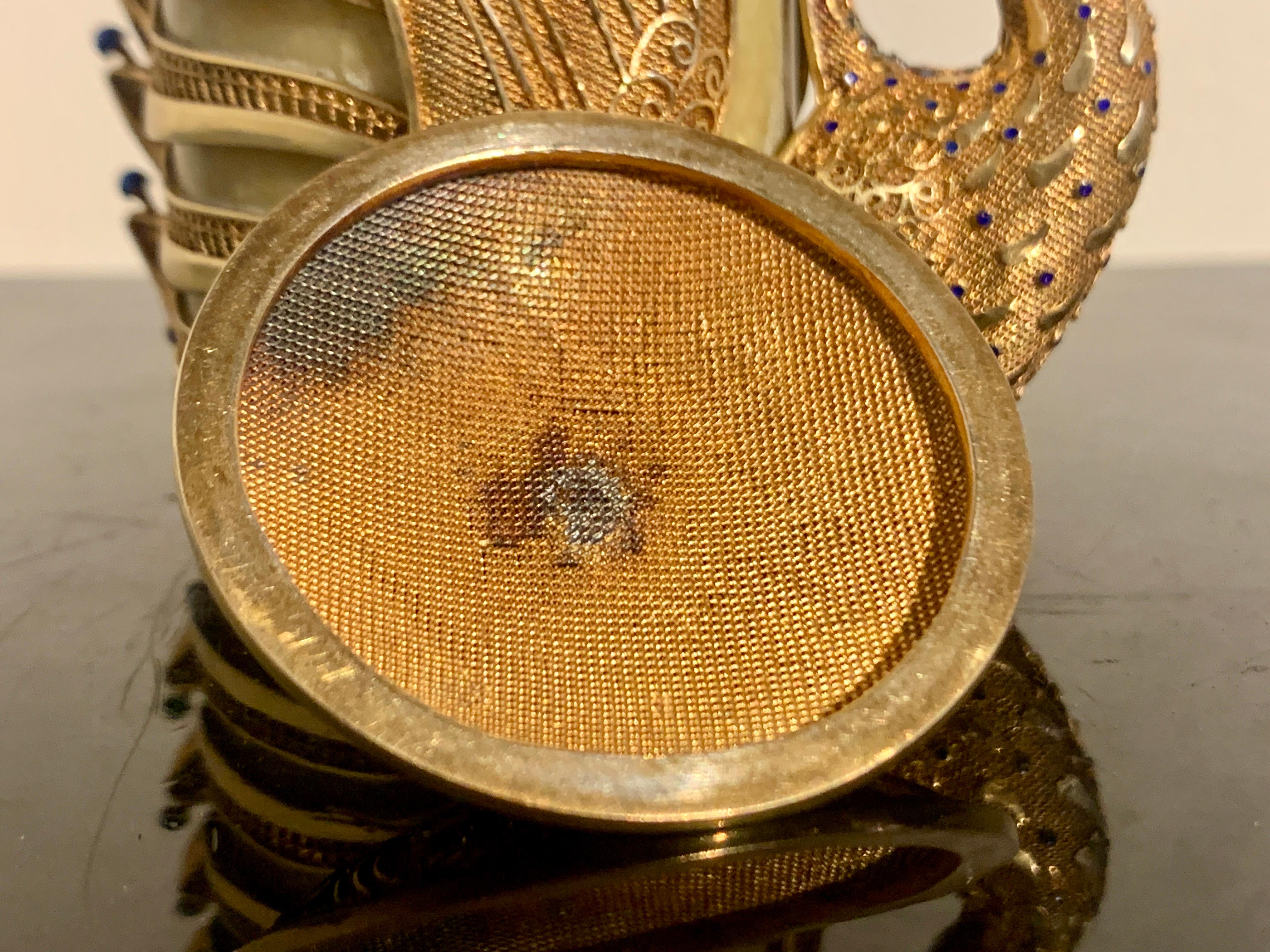 Boîte en forme de paon en pierre dure et argent doré d'exportation chinoise, années 1920 en vente 8