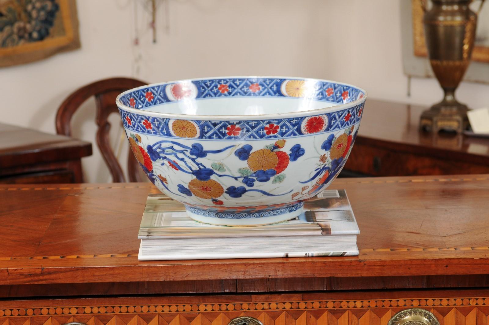 Chinese Export Imari Porcelain Punch Bowl, 18th Century For Sale 4