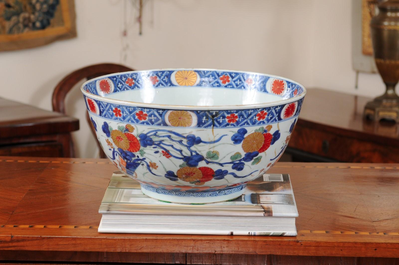 Chinese Export Imari Porcelain Punch Bowl, 18th Century For Sale 6