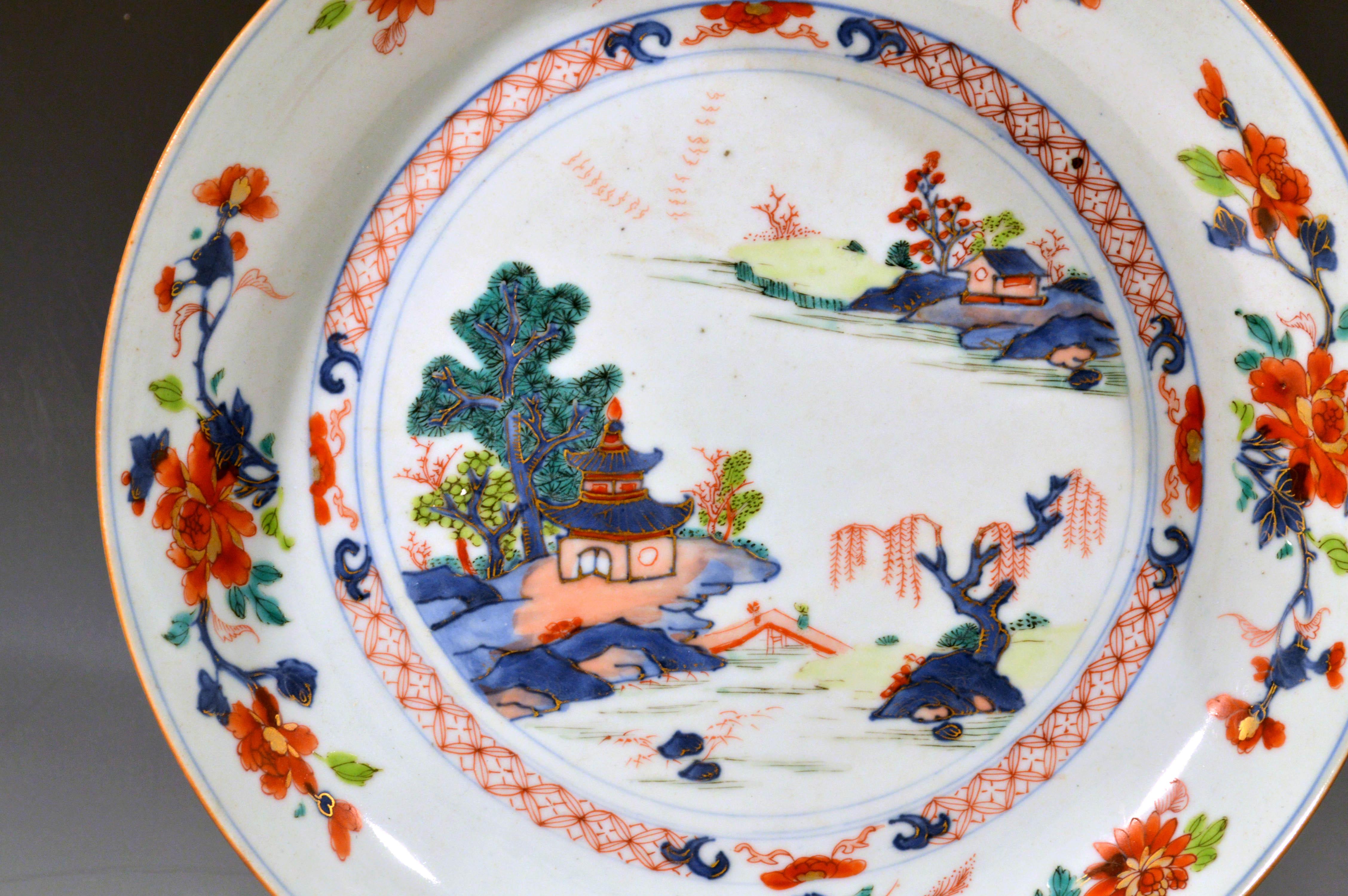 18th Century Chinese Export Imari & Verte Large Porcelain Saucer Dish, circa 1740-1770