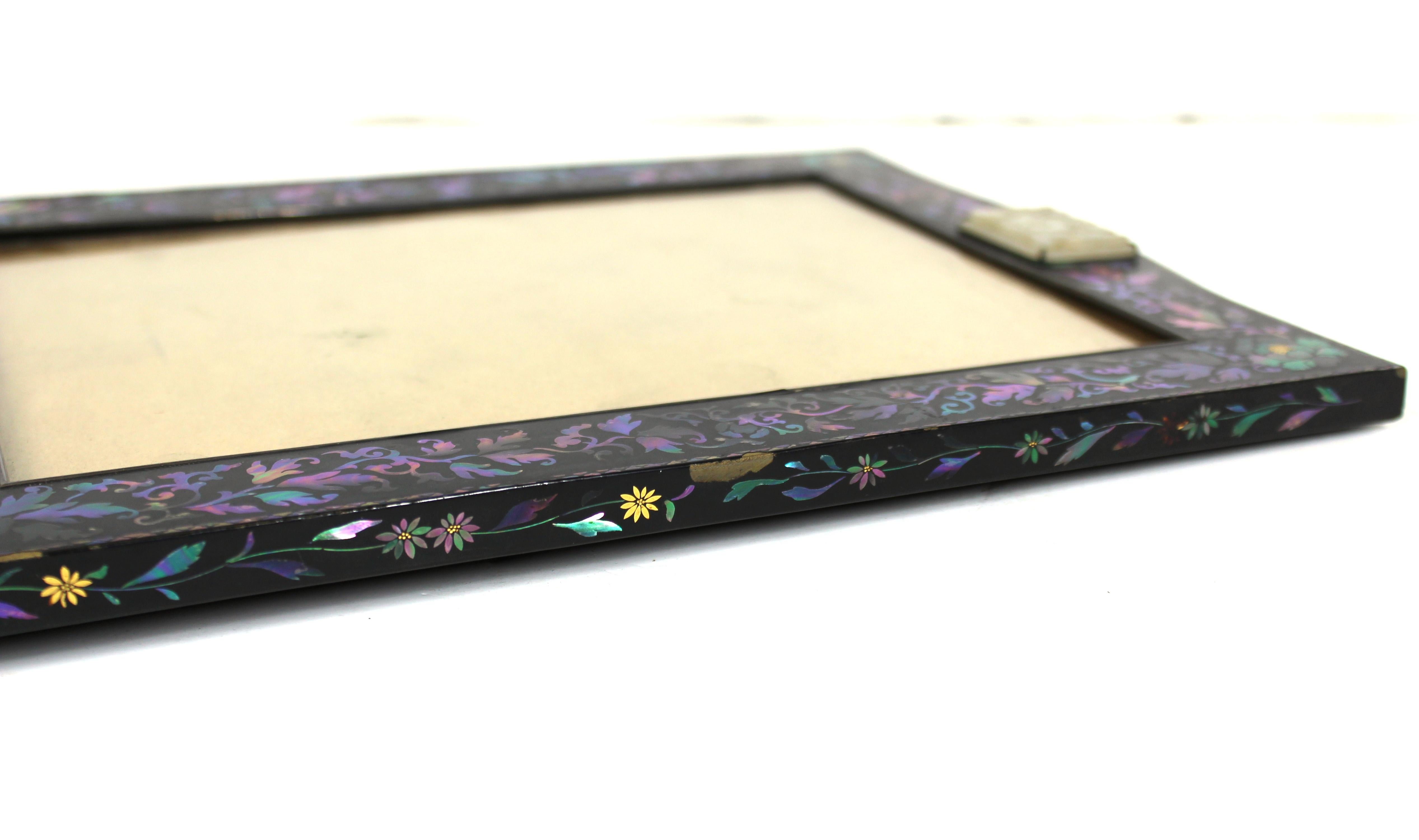 Chinese Export Lac Burgaute Inlaid Silver, Gold & Abalone Frame with Carved Jade 7