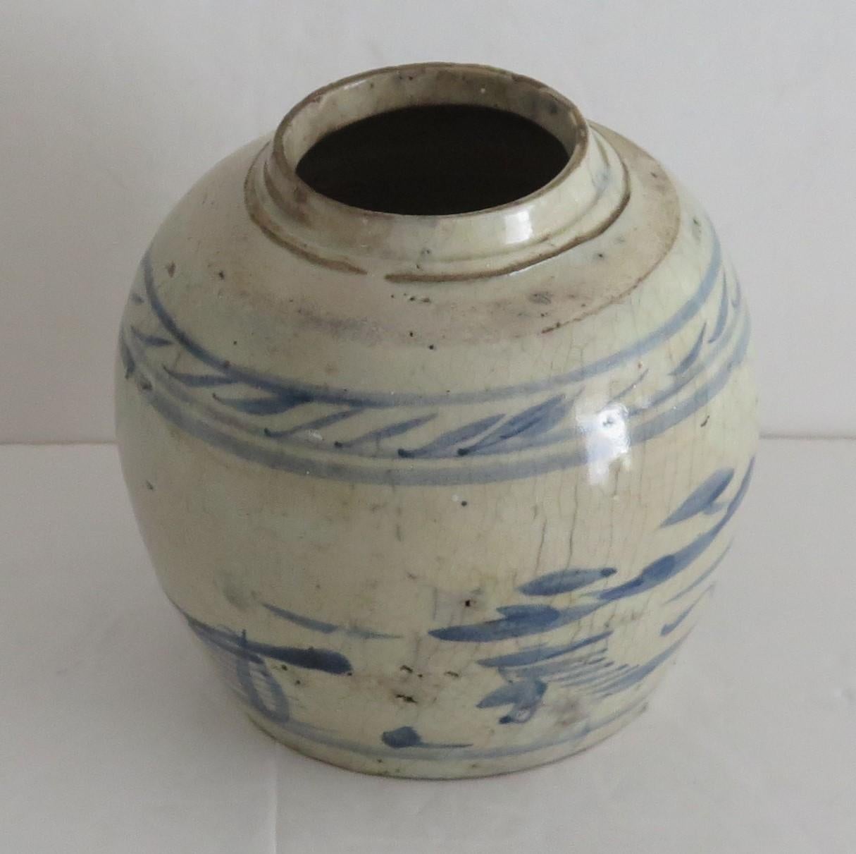 Hand-Painted Chinese Export Jar Provincial Hand Painted ceramic, 17th Century late Ming For Sale