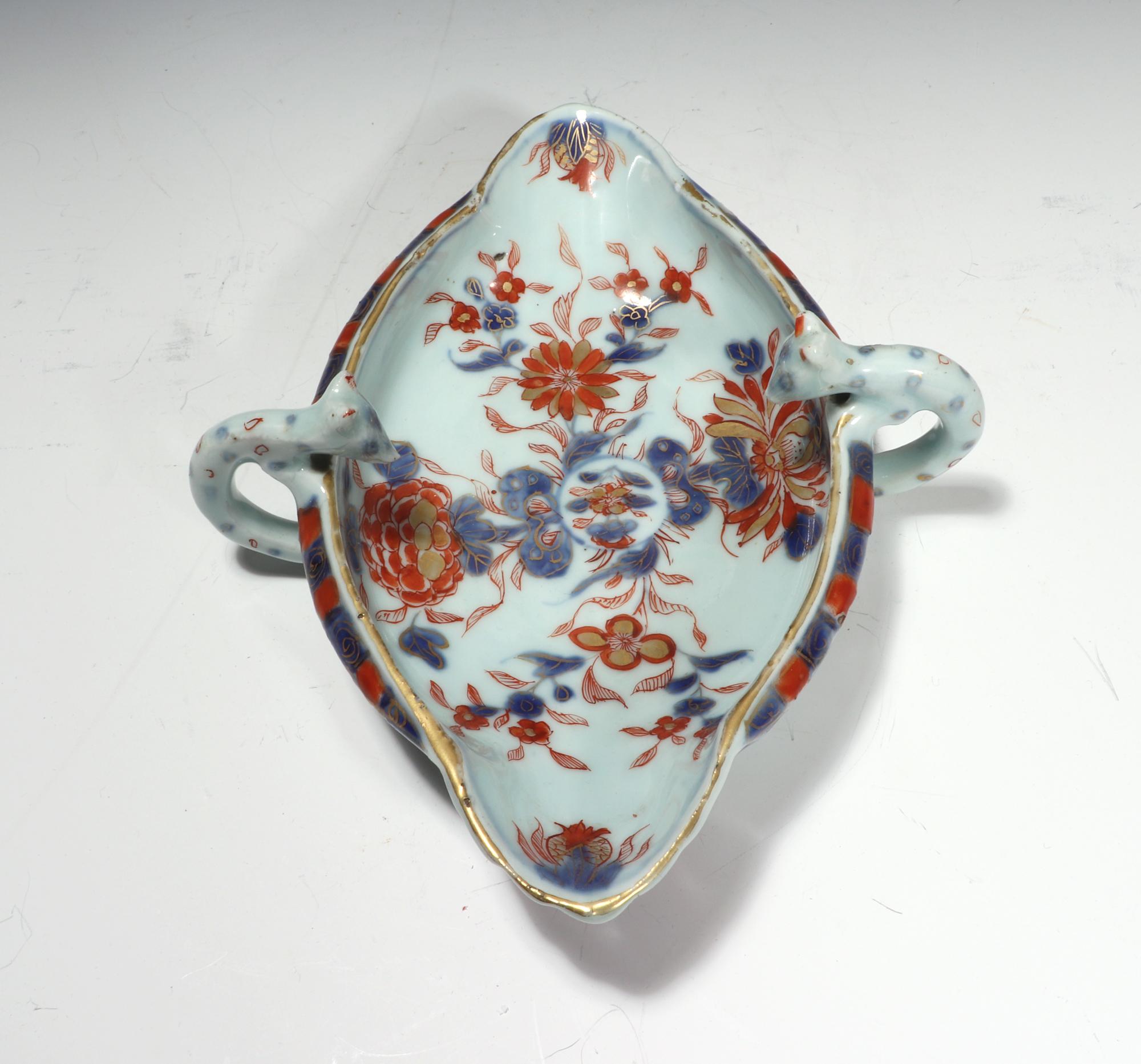 Chinese Export Kangxi Period Imari Sauceboats In Good Condition For Sale In Downingtown, PA
