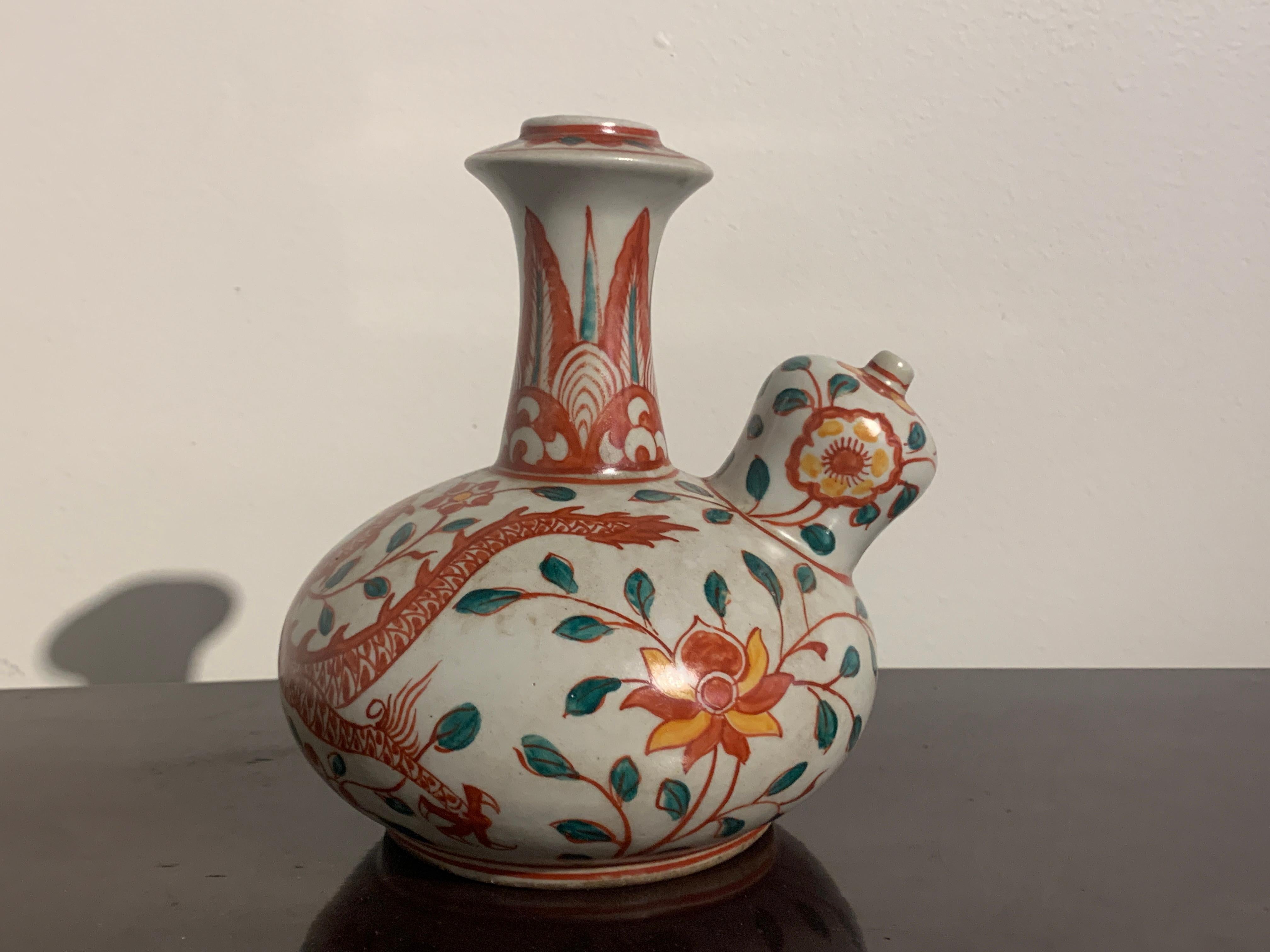 Qing Chinese Export Kendi, Swatow Ware, Porcelain with Polychrome Enamels, circa 1900 For Sale